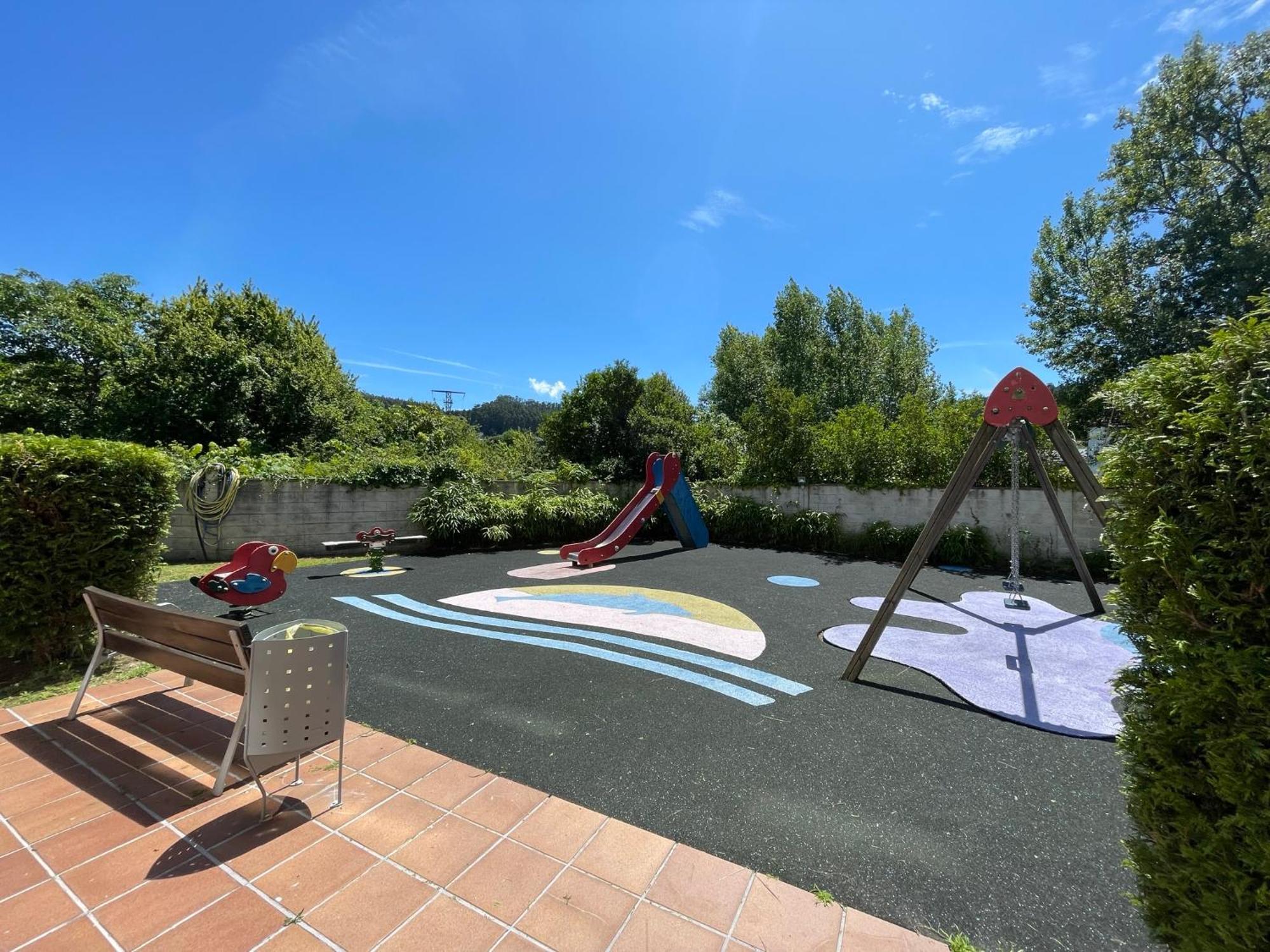 Apartamento Con Vistas Al Mar B3 Urb Puerto Azul *