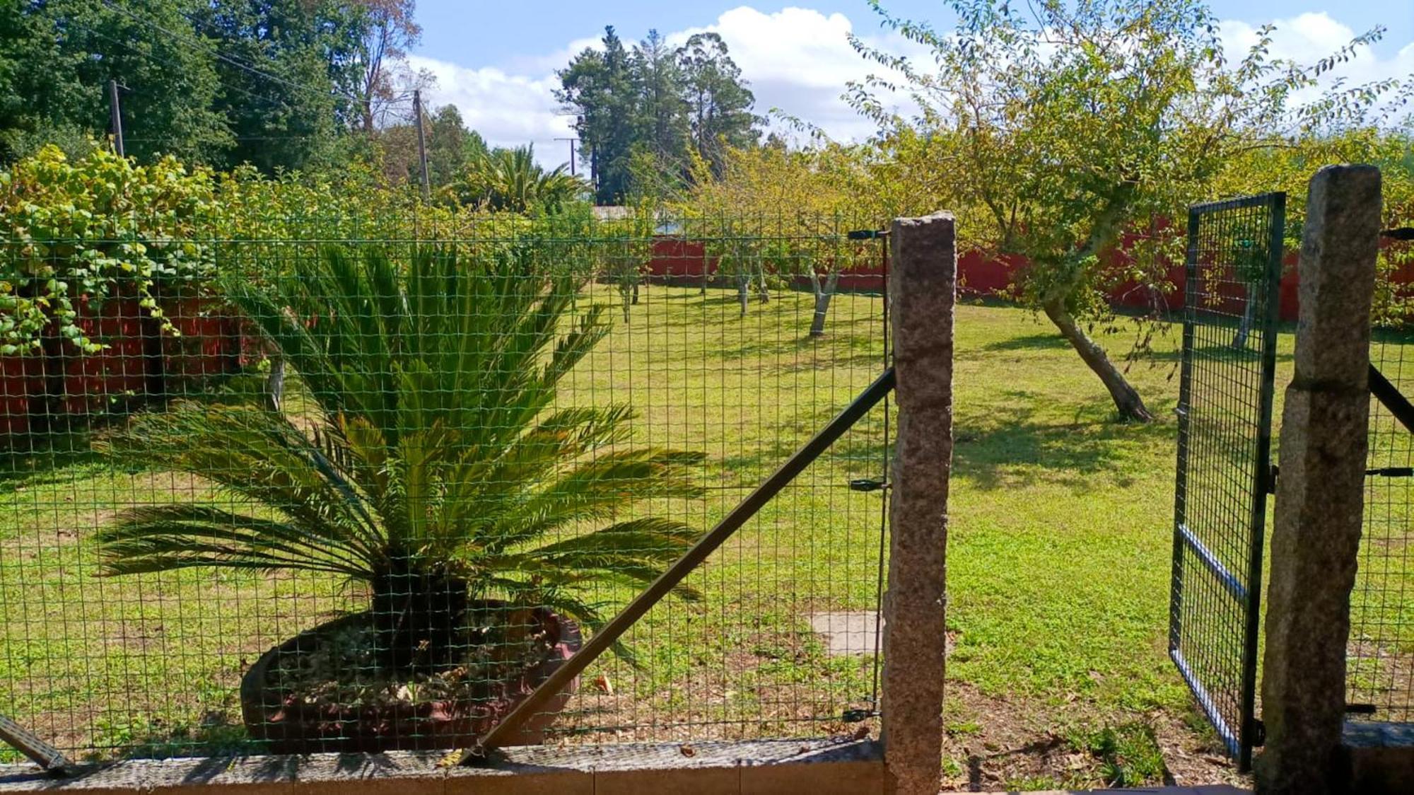 Сasa de vacaciones Spacious House With Garden In - Family-friendly