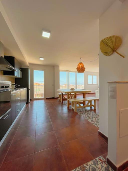 Casa Bamboo Luminoso Y Espacioso, Piscina Apartamento Corralejo