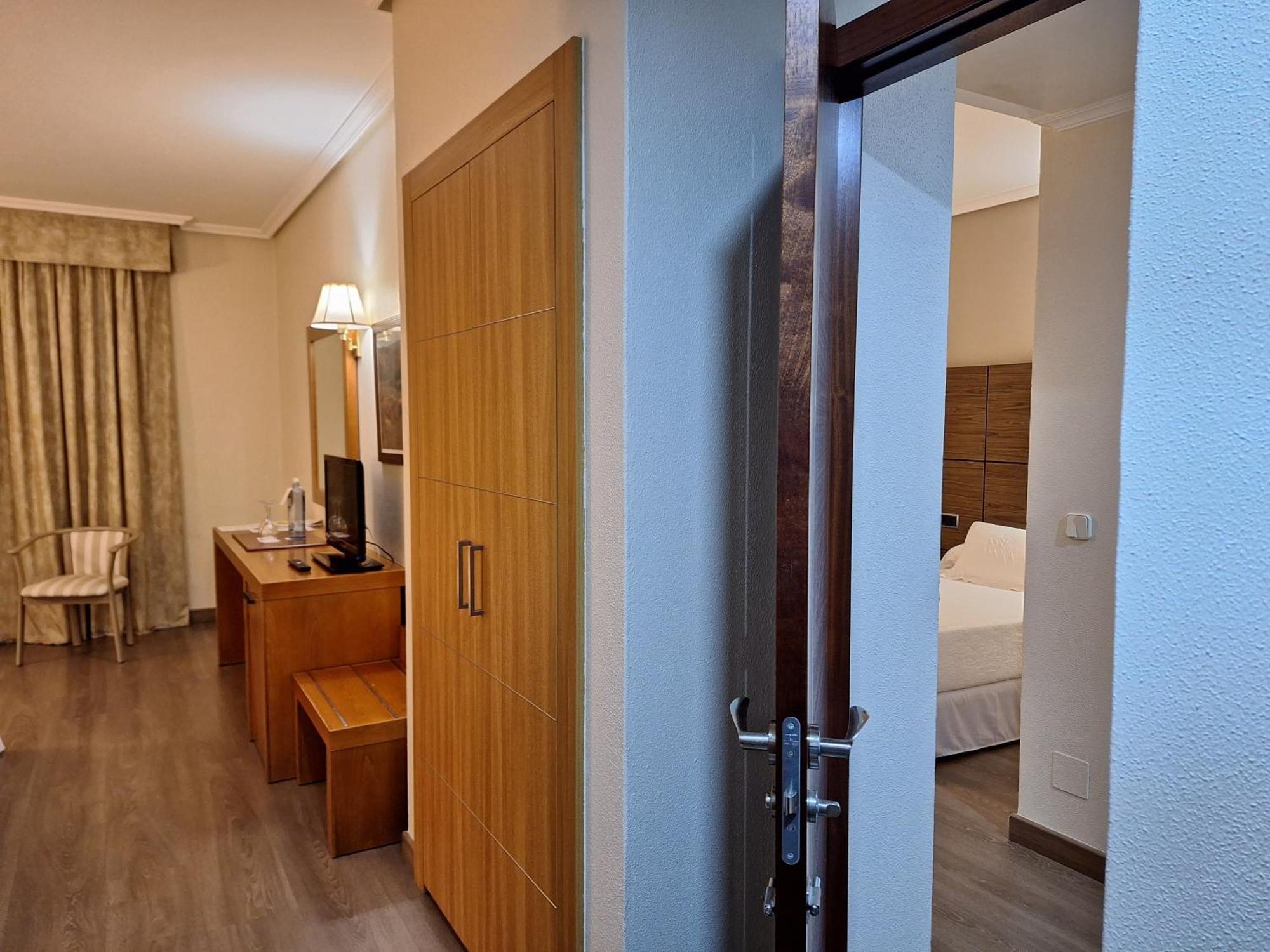 Galicia Palace Hotel 4*