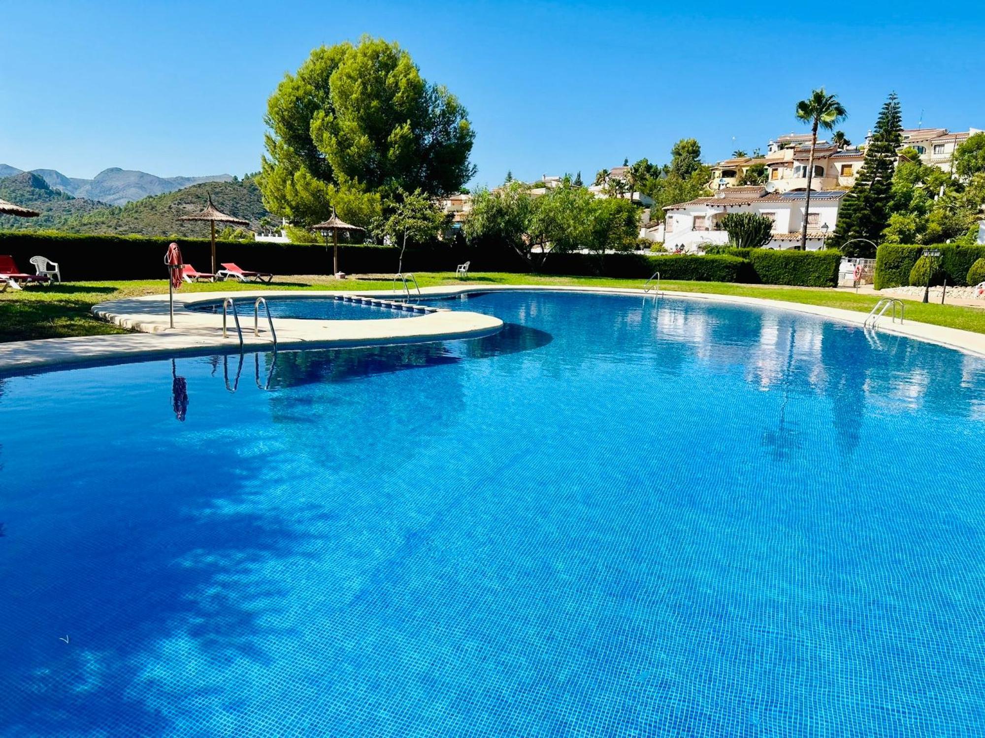 Сasa de vacaciones Stunning Mountain Views! Private With Fabulous Communal Pool! Murla