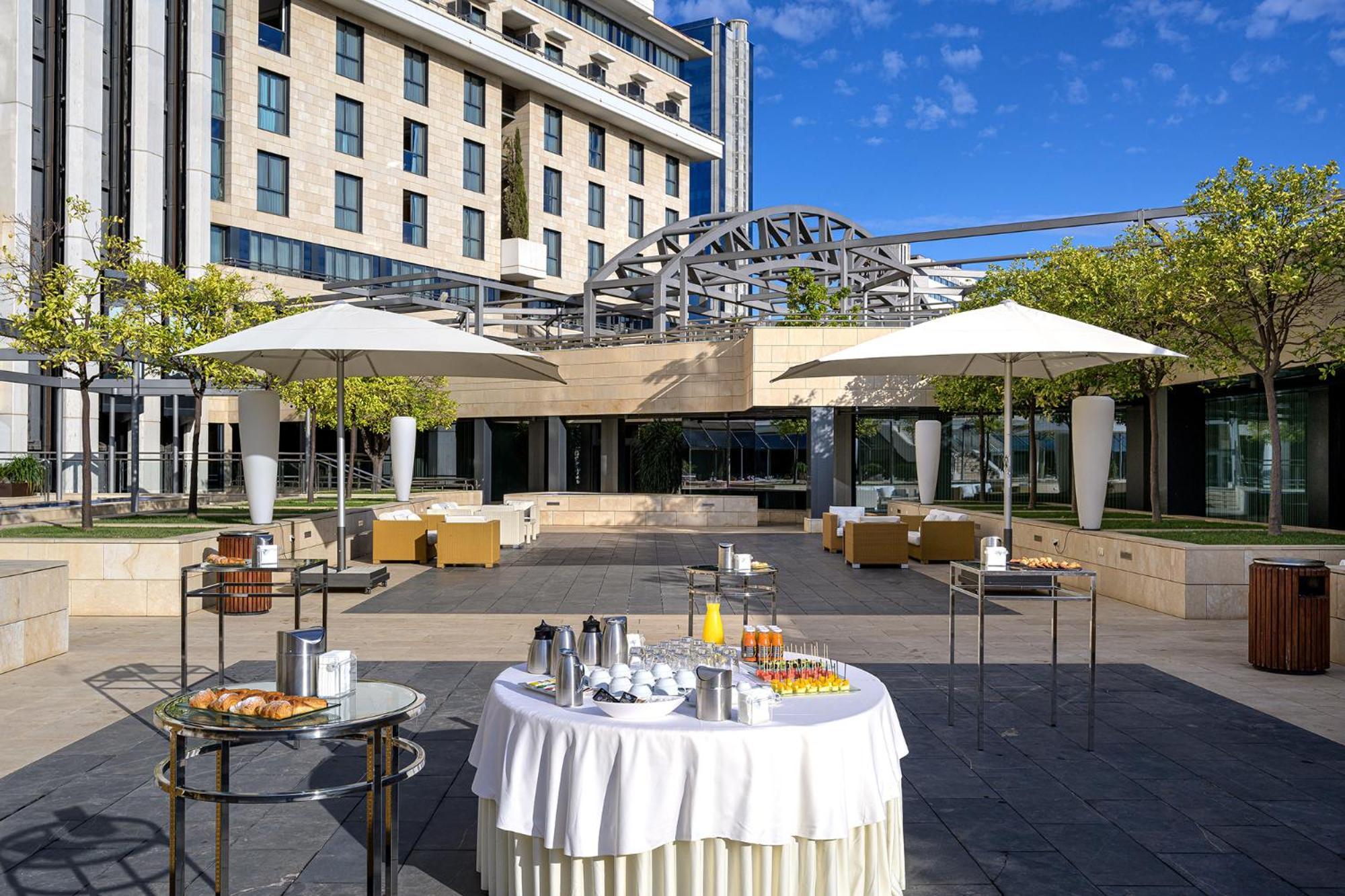Nelva Hotel 4*