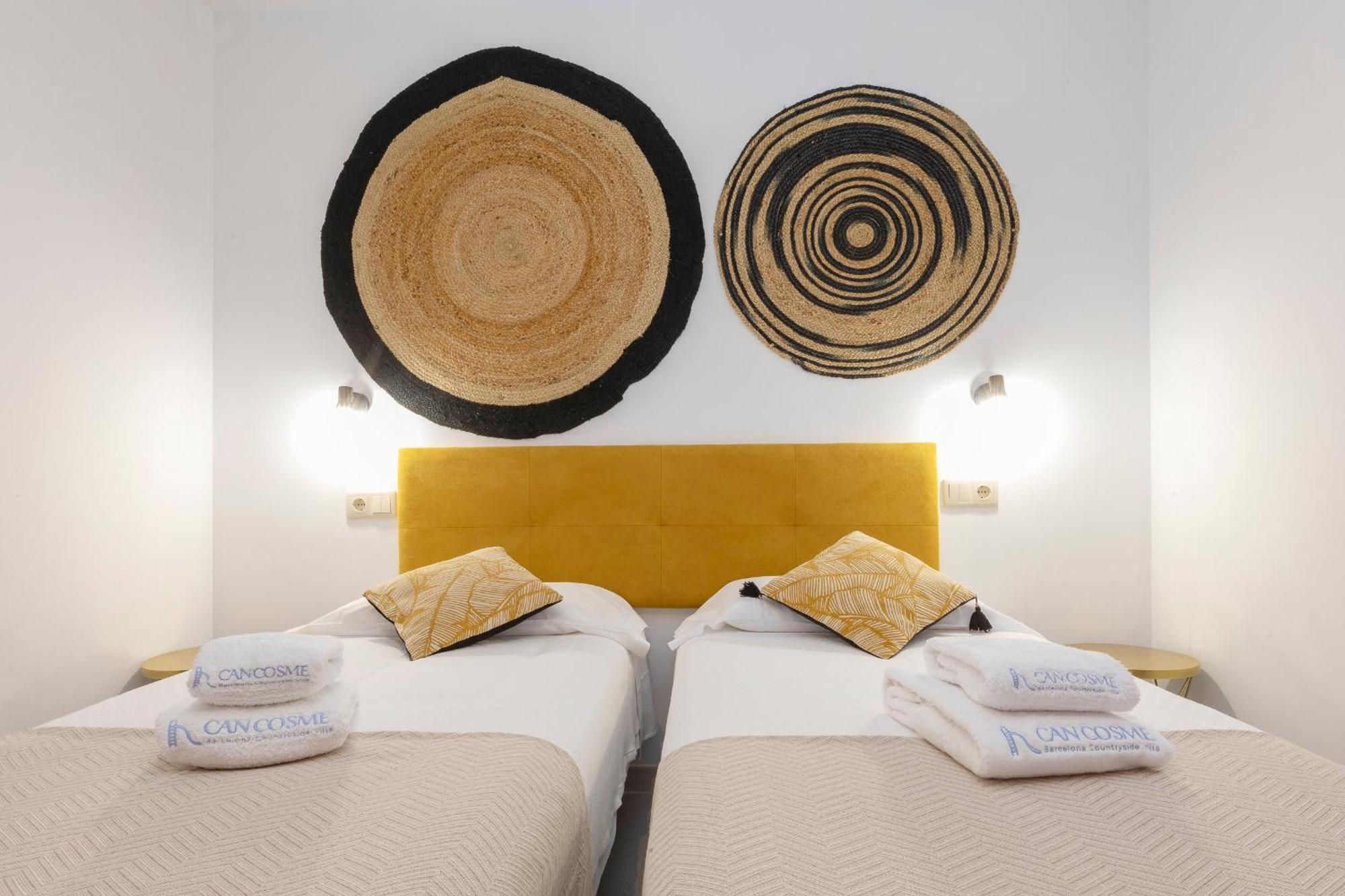 Villa 21 Sleeps Private Pool & Bbq Near Barcelona