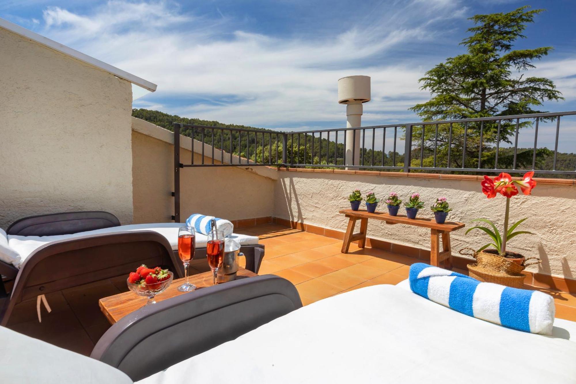 21 Sleeps Private Pool & Bbq Near Barcelona *