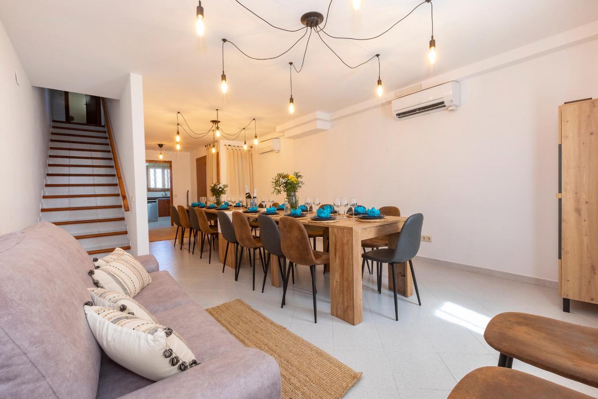 21 Sleeps Private Pool & Bbq Near Barcelona