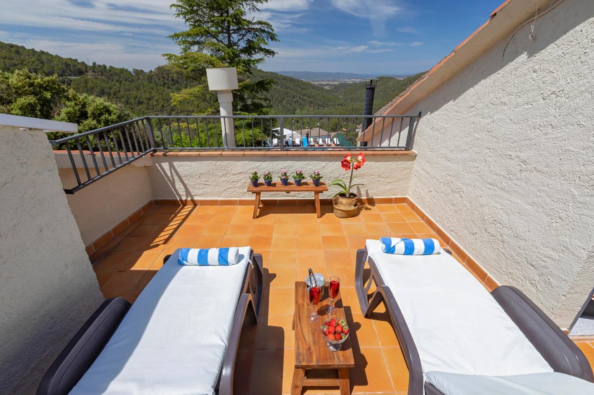 21 Sleeps Private Pool & Bbq Near Barcelona Villa Rocafort (Catalonia)