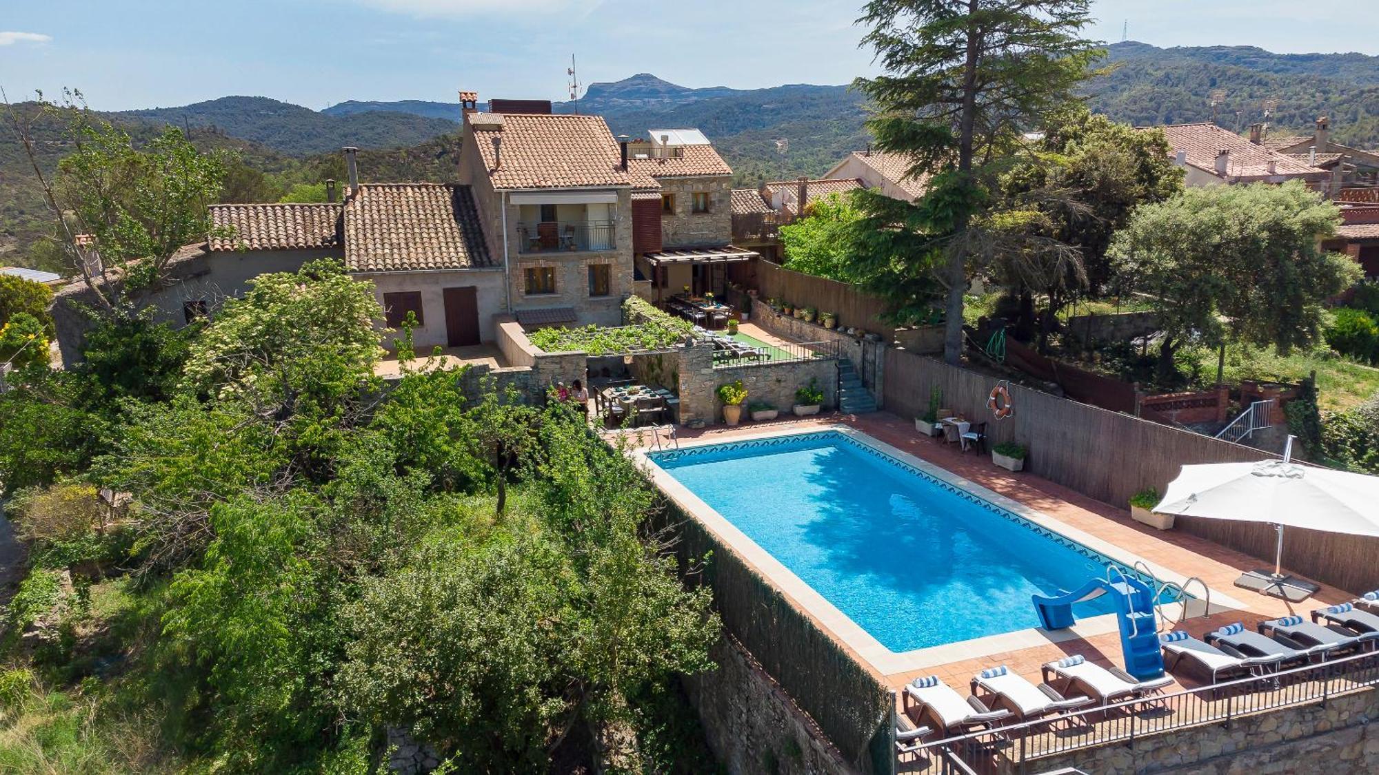 21 Sleeps Private Pool & Bbq Near Barcelona Rocafort (Catalonia)