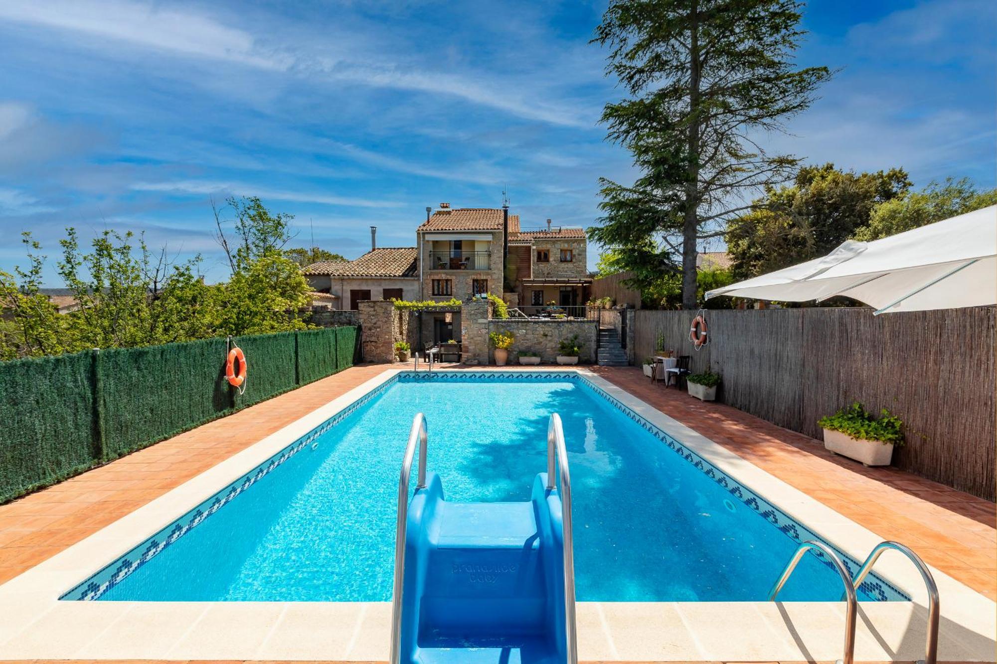 Villa 21 Sleeps Private Pool & Bbq Near Barcelona Rocafort (Catalonia)
