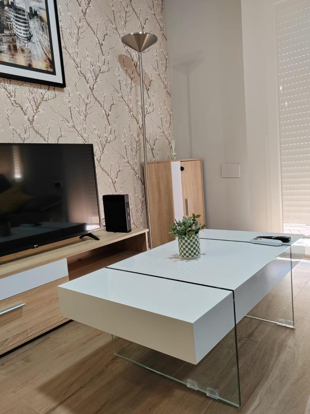 Urbanlux Recinto Ferial Apartment