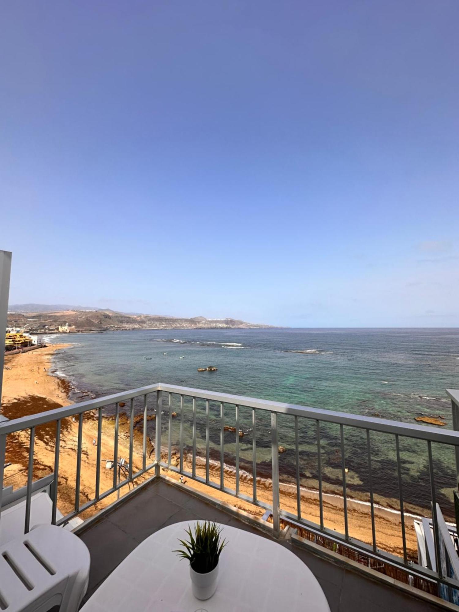Apartment Las Canteras Beach First Line With Terrace.
