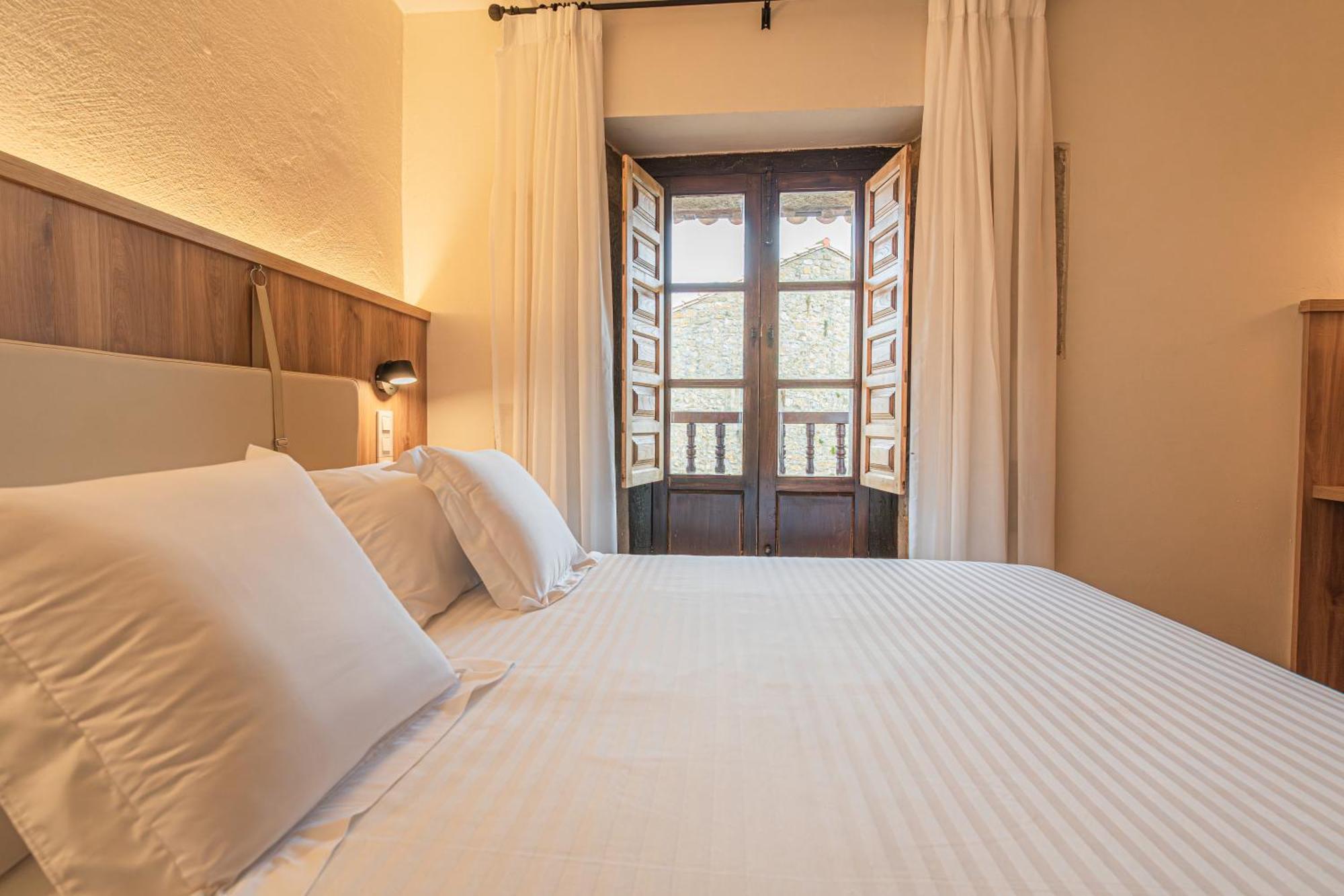 Hotel R Santillana 2*