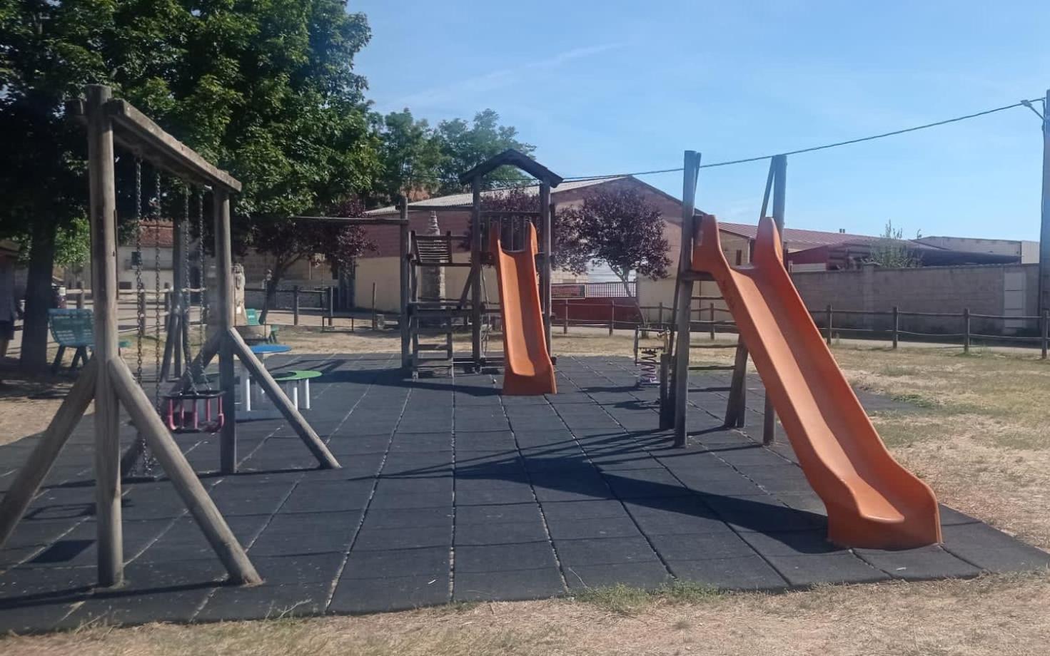 Apartamento Entrada Rio Lobos Hontoria del Pinar