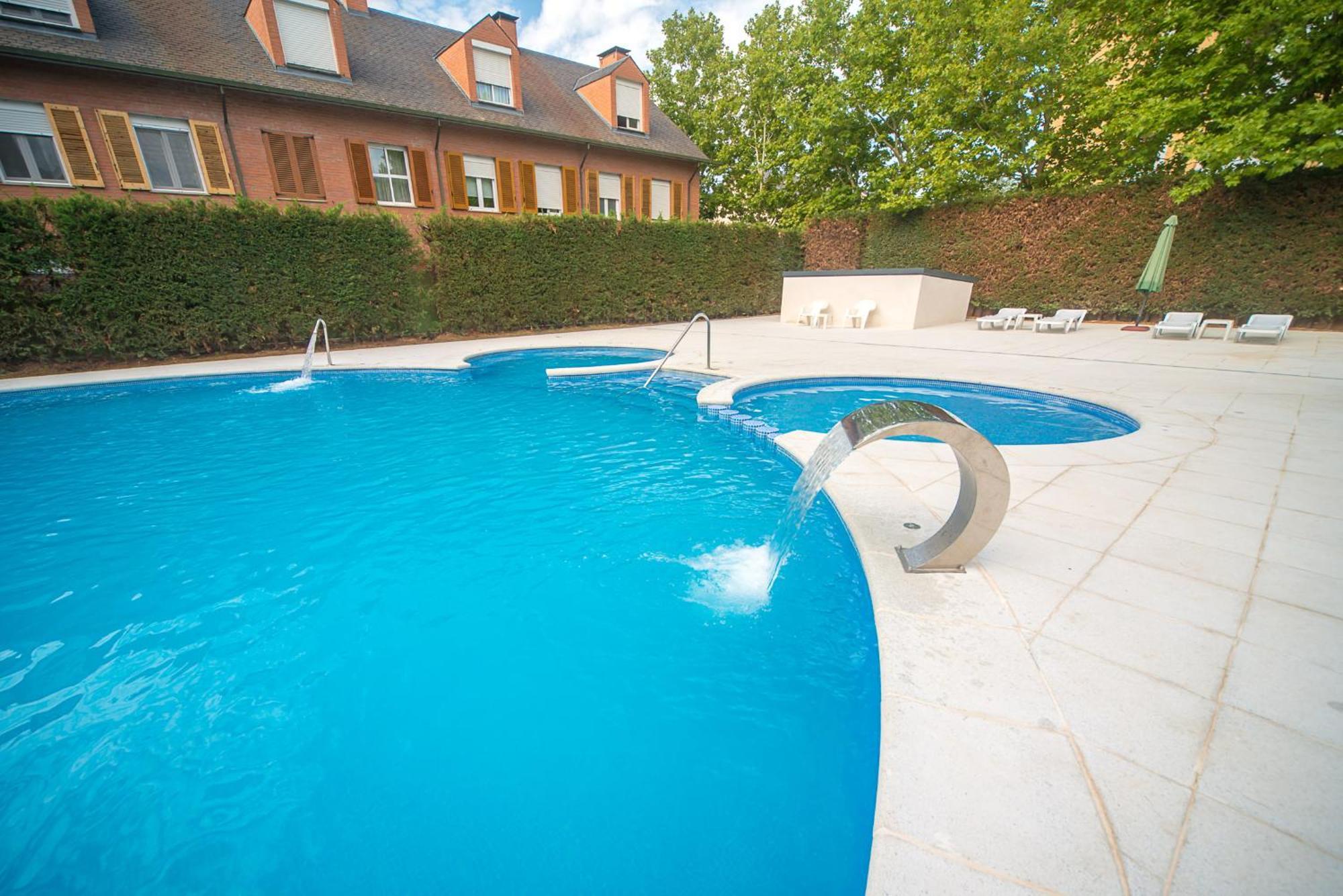 Hotel Oroel &