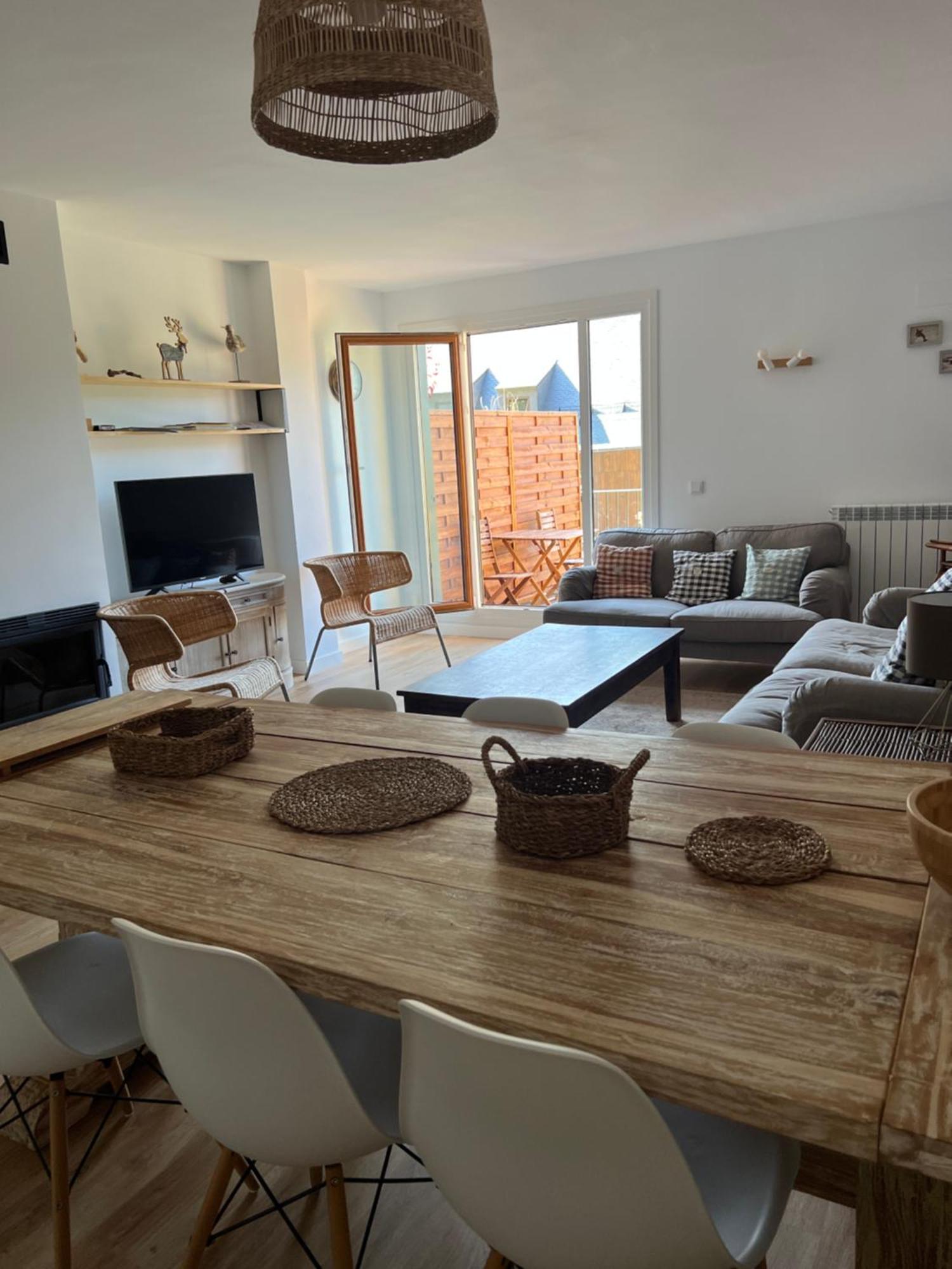 Apartamento Pirineos 3 *