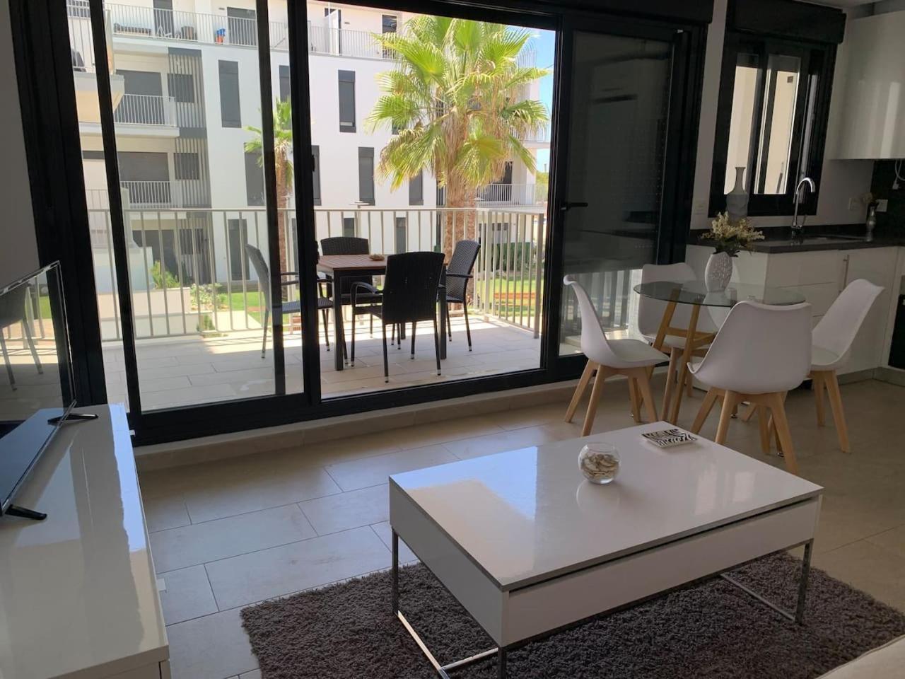 Apartamento Apartamento Primera Linea De Playa Con Piscina