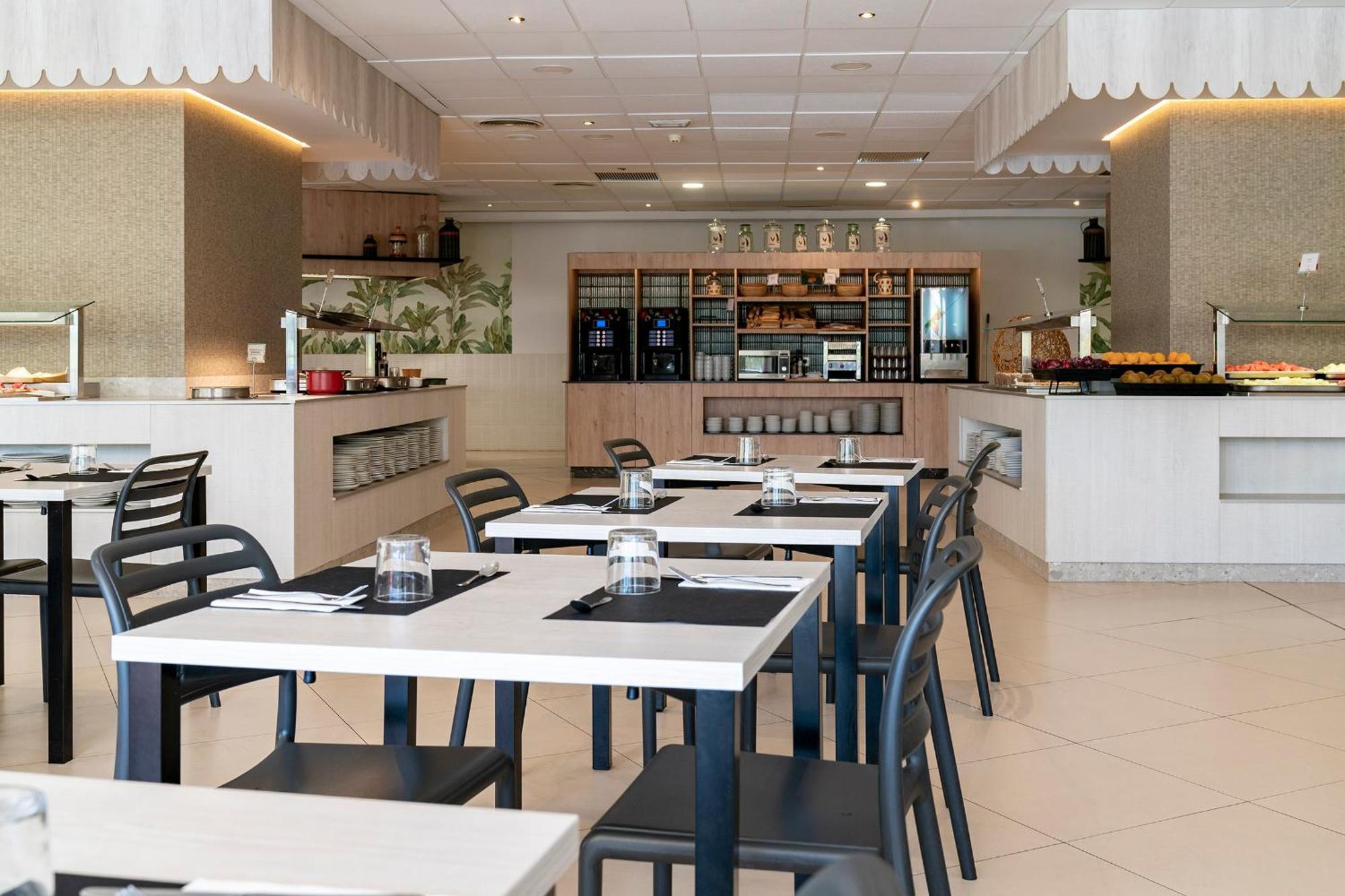 Intelier Orange Hotel 4*