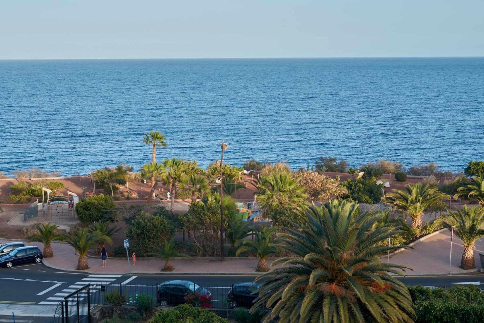 Bonita Vivienda Con Vistas Al Mar Playawifi * Radazul