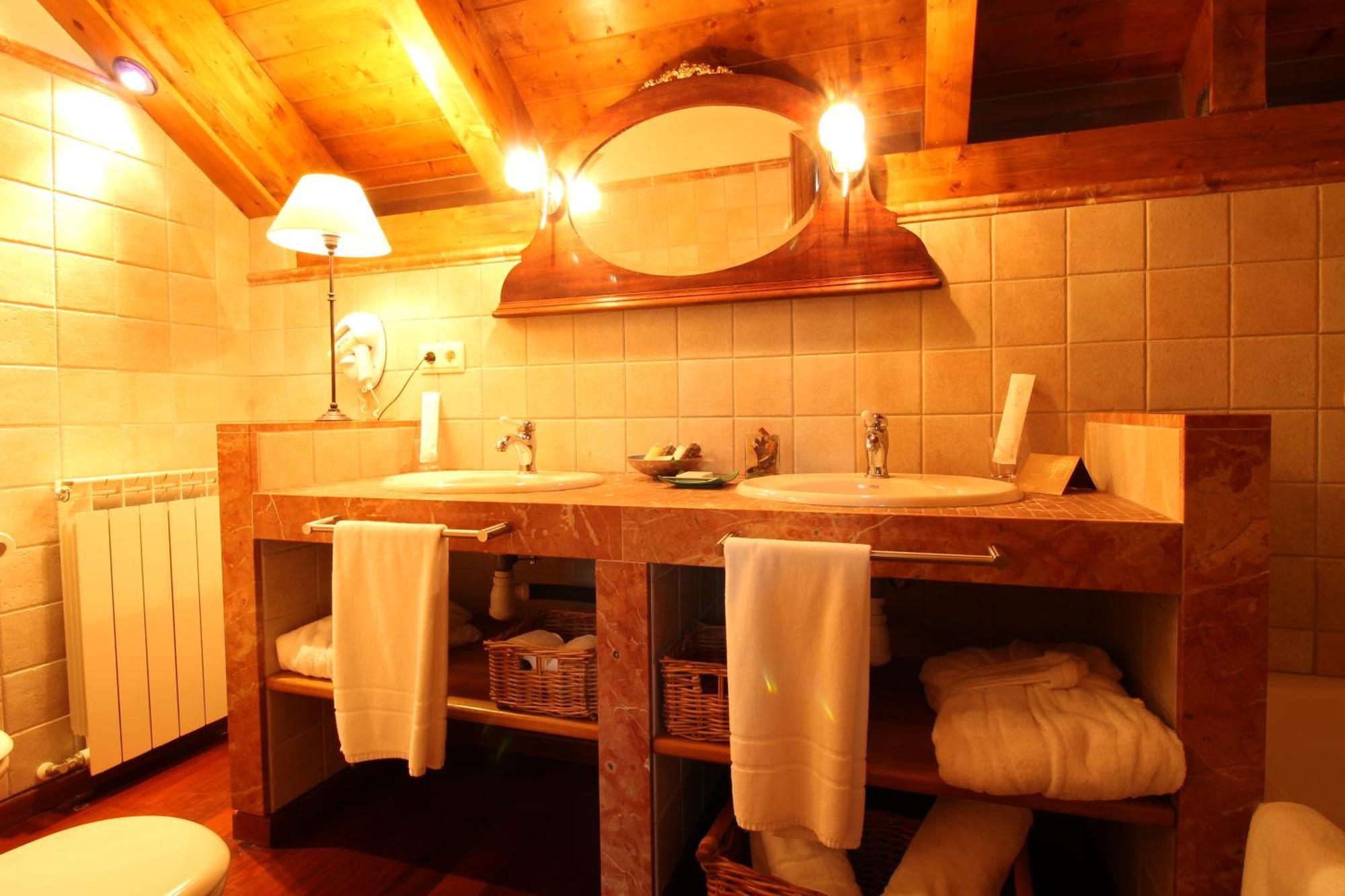 Abadia Del Pirineo 4*