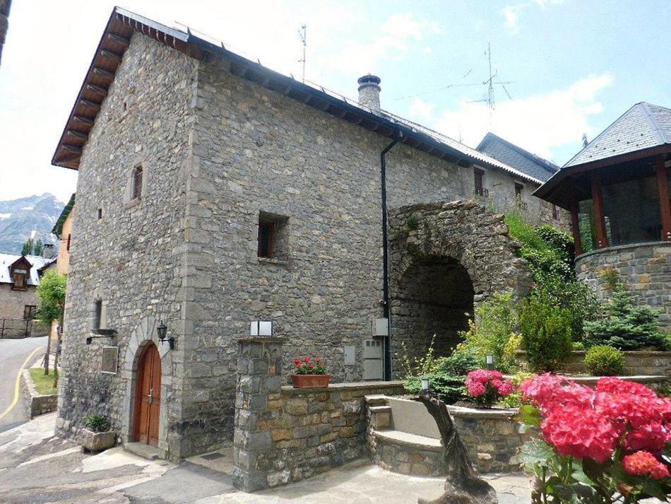Abadia Del Pirineo Tramacastilla de Tena