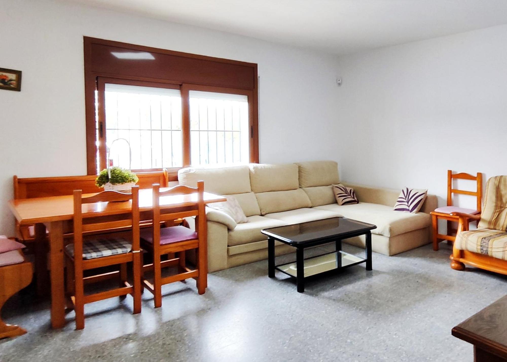 Casa Con Piscina Privada En *