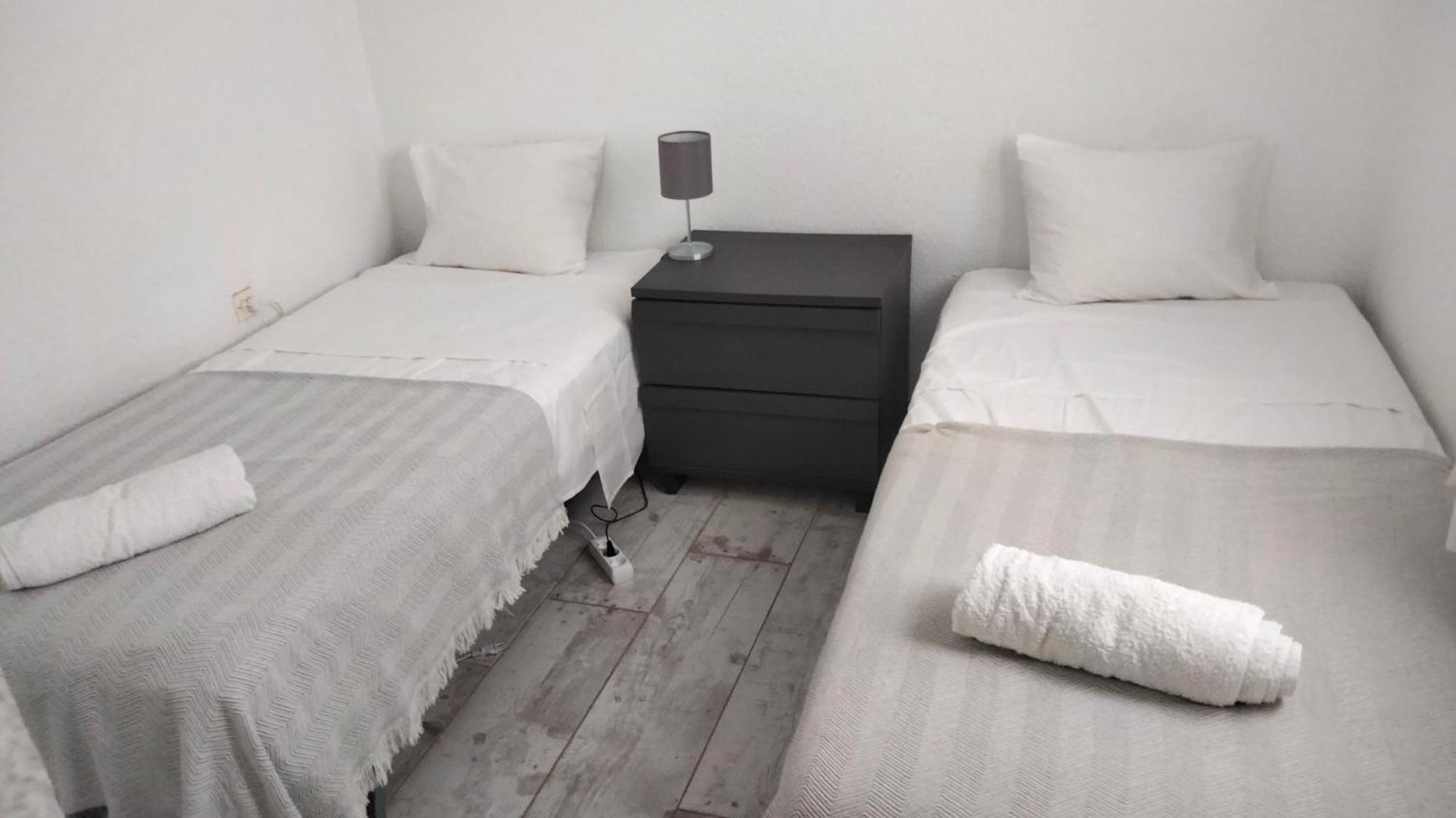 Beachfront With Private Parking Apartamento Sant Pol de Mar