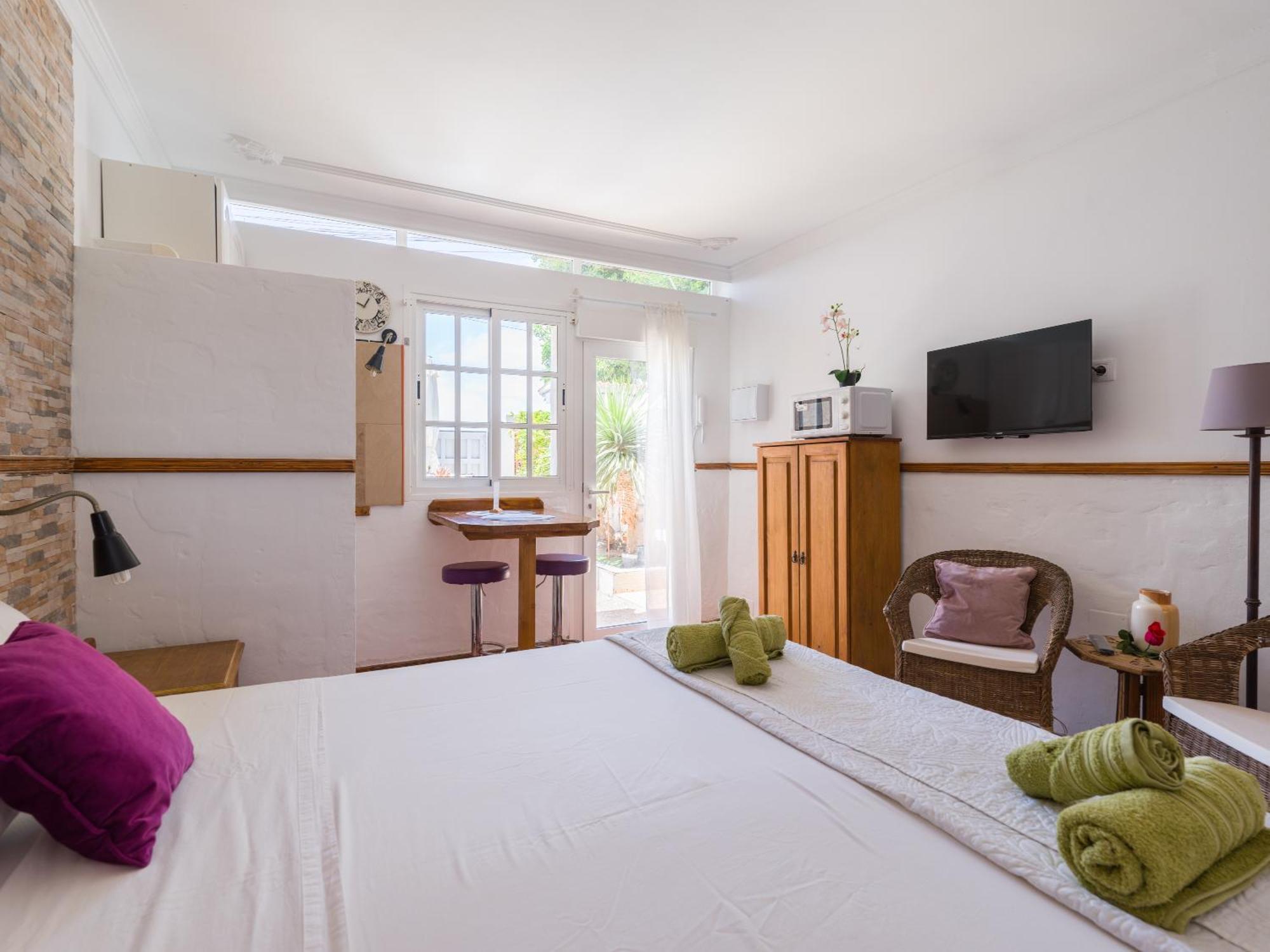 Solo Adultos, Tuneras Country house *