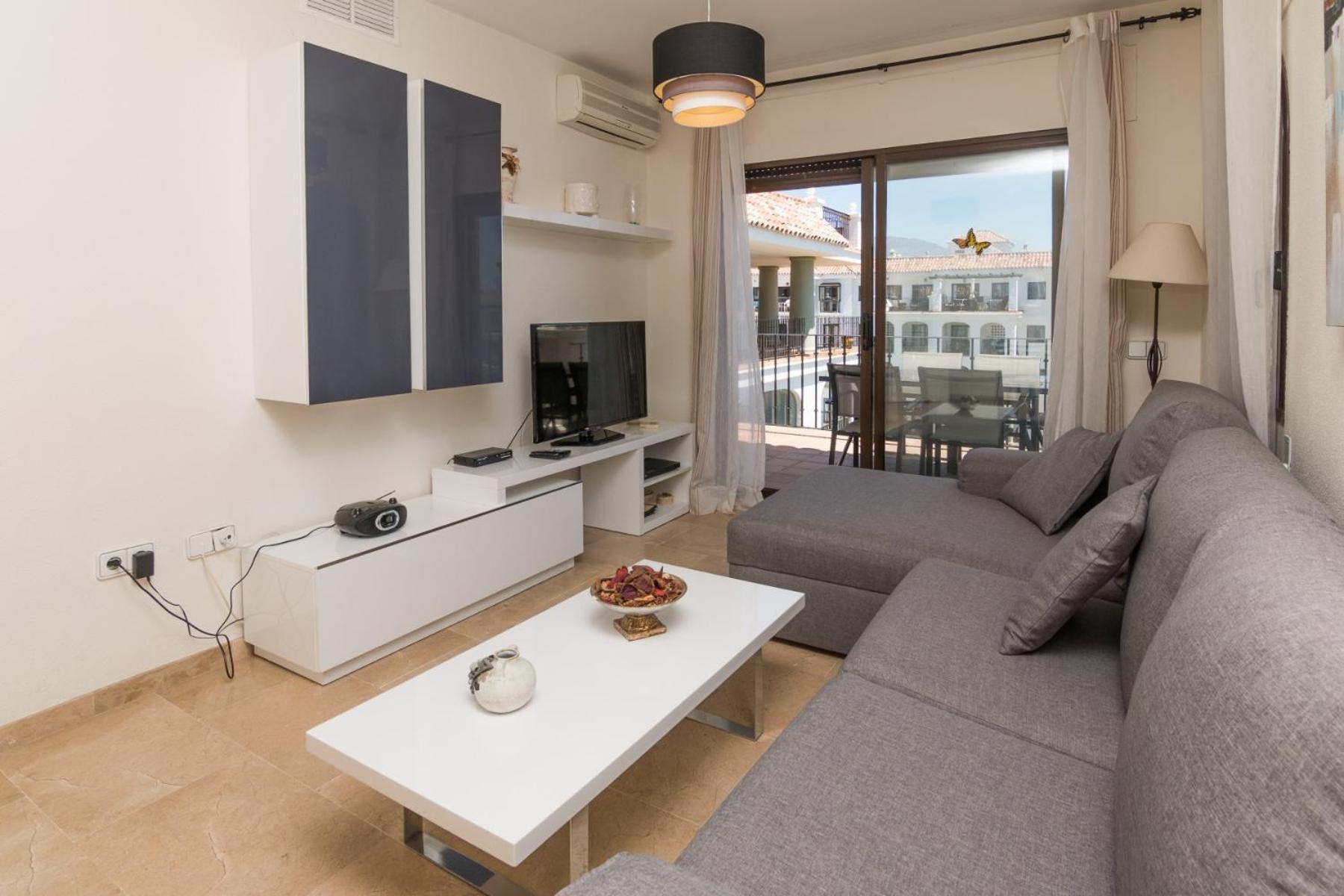 2066-apt 2 Bedrooms On Beach, Tenis, Gym, Pool *