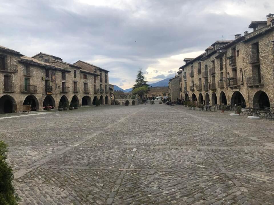 Pensión Pirineos