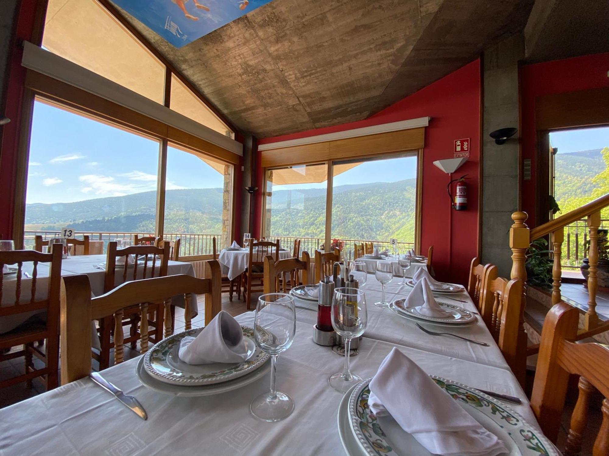 Hotel El Serrat De Tregura *