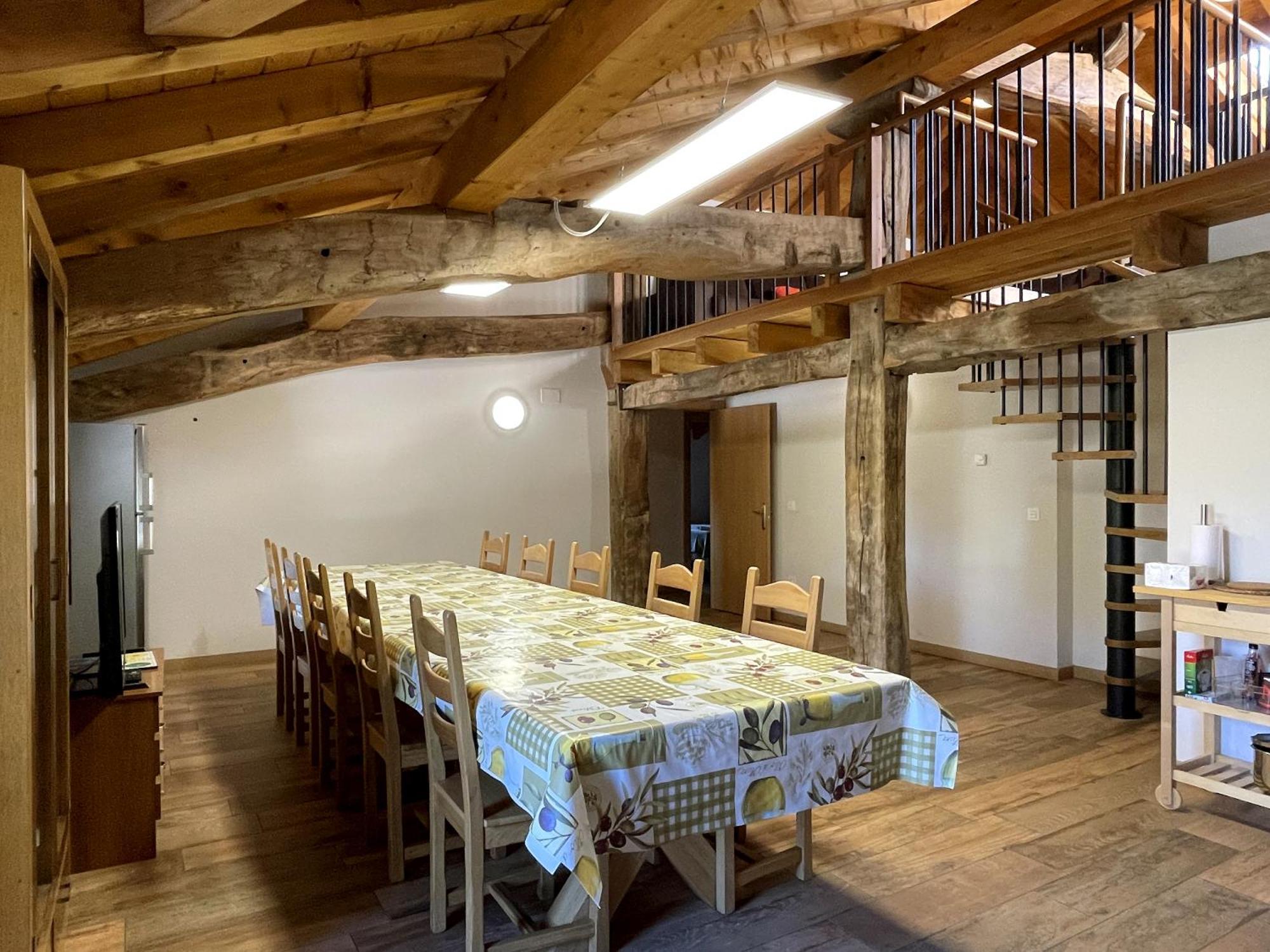 Palacio De Aralar Alta Familias Apartamento