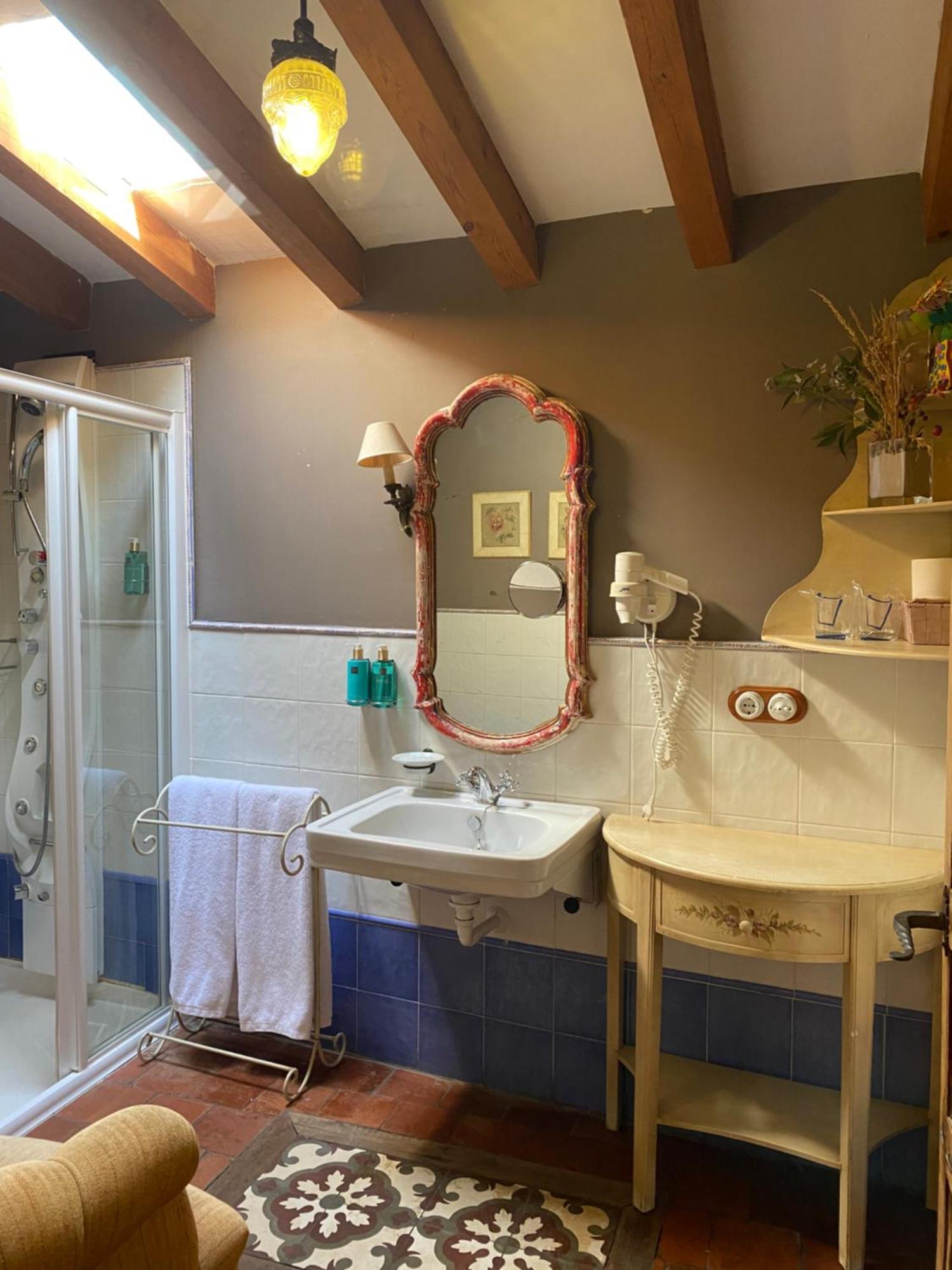 El Corral De Hotel 3*