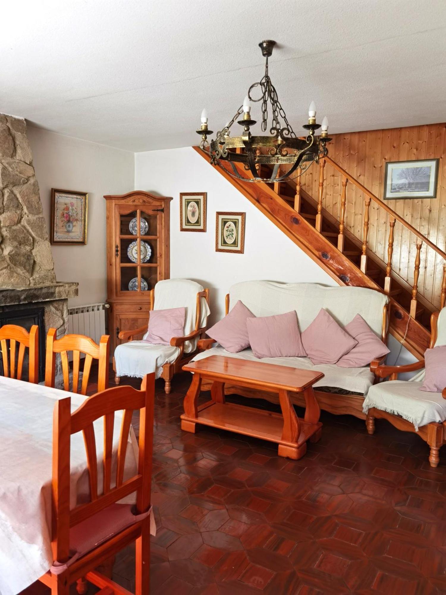 Chalet Entero Con Patio Oteruelo Del Valle