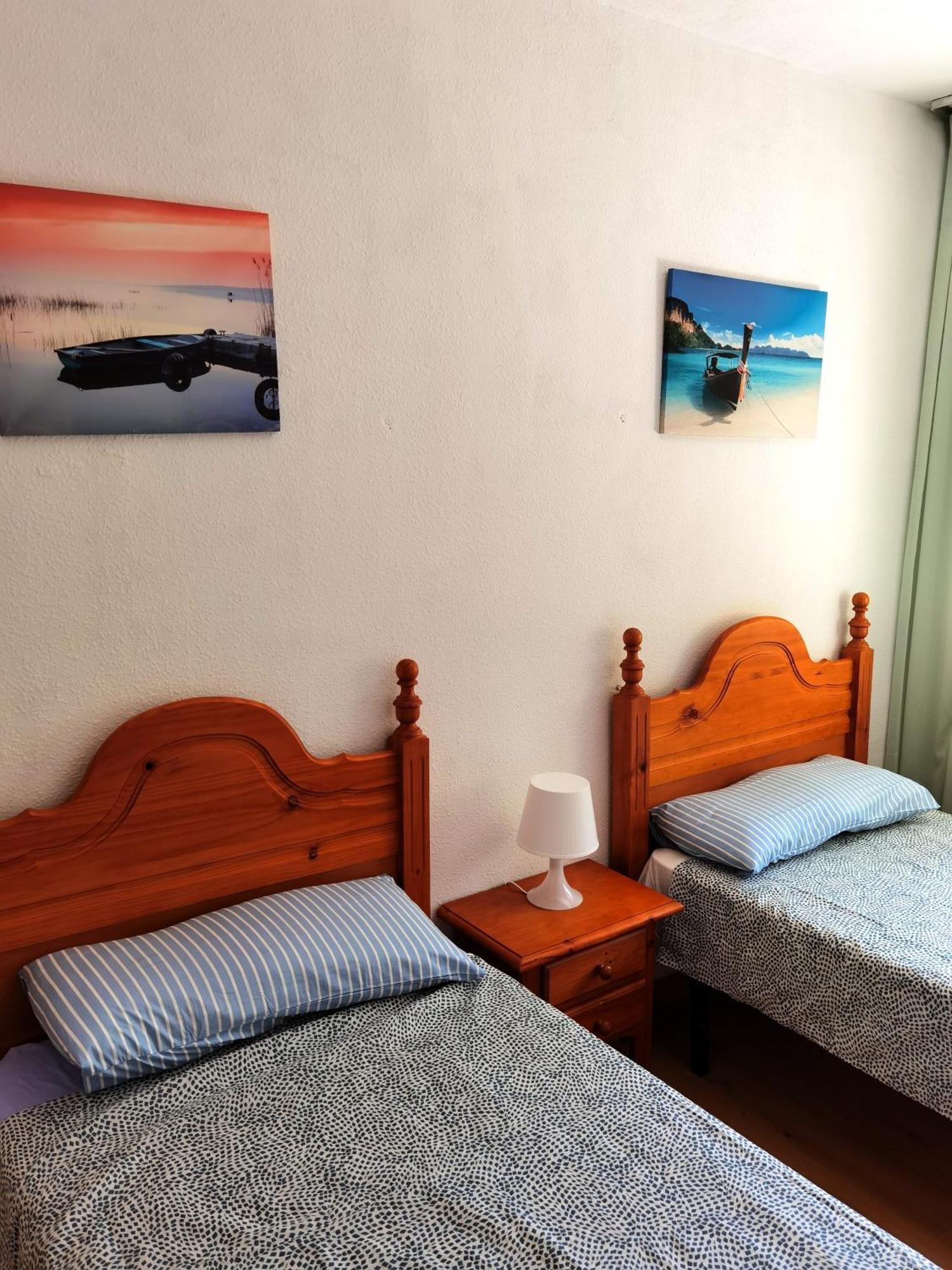 Holiday home Chalet Entero Con Patio