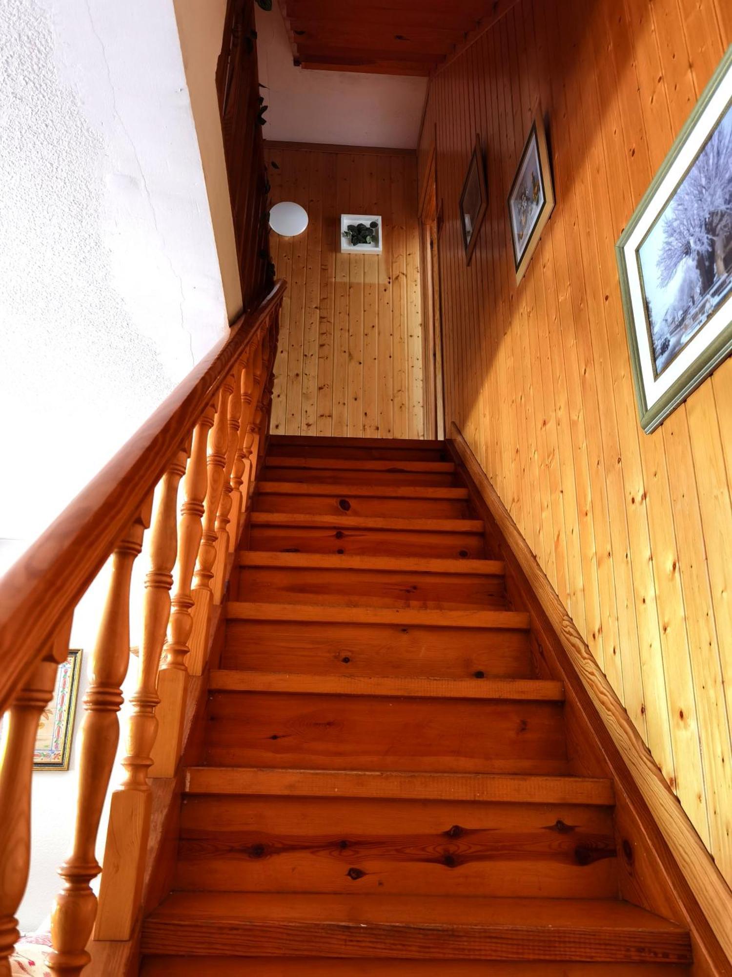 Chalet Entero Con Patio