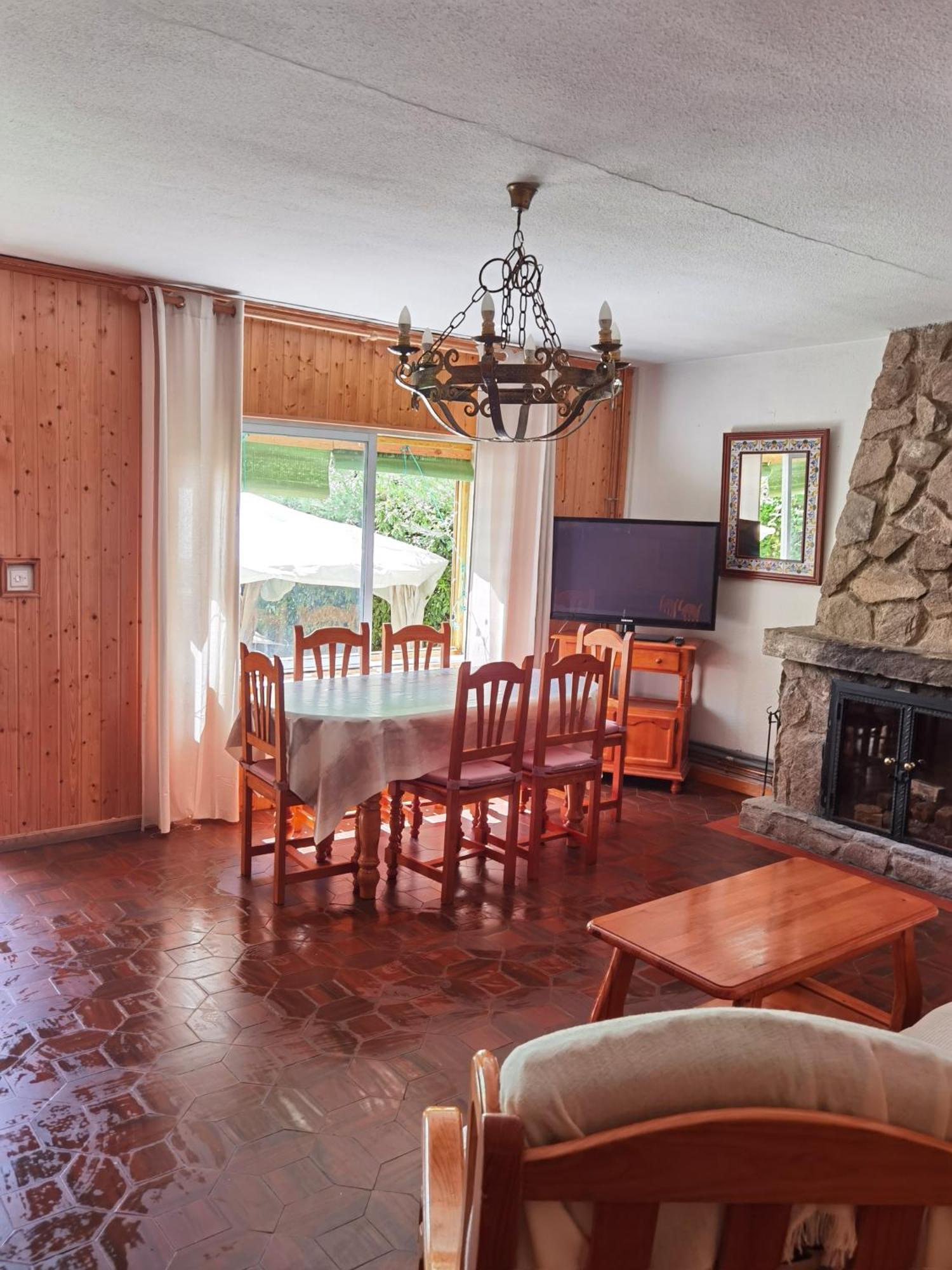 Chalet Entero Con Patio Holiday home *