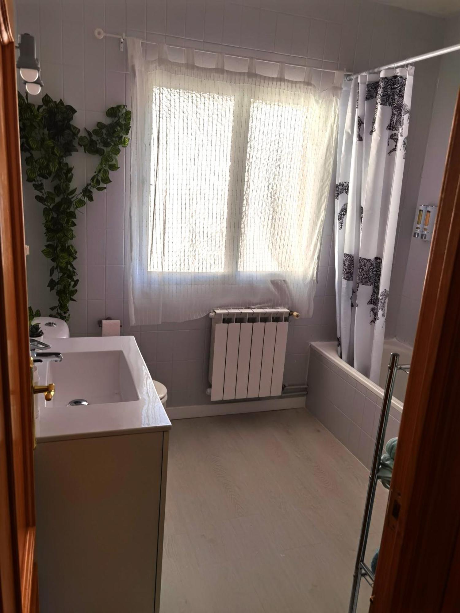 Chalet Entero Con Patio Holiday home Oteruelo Del Valle