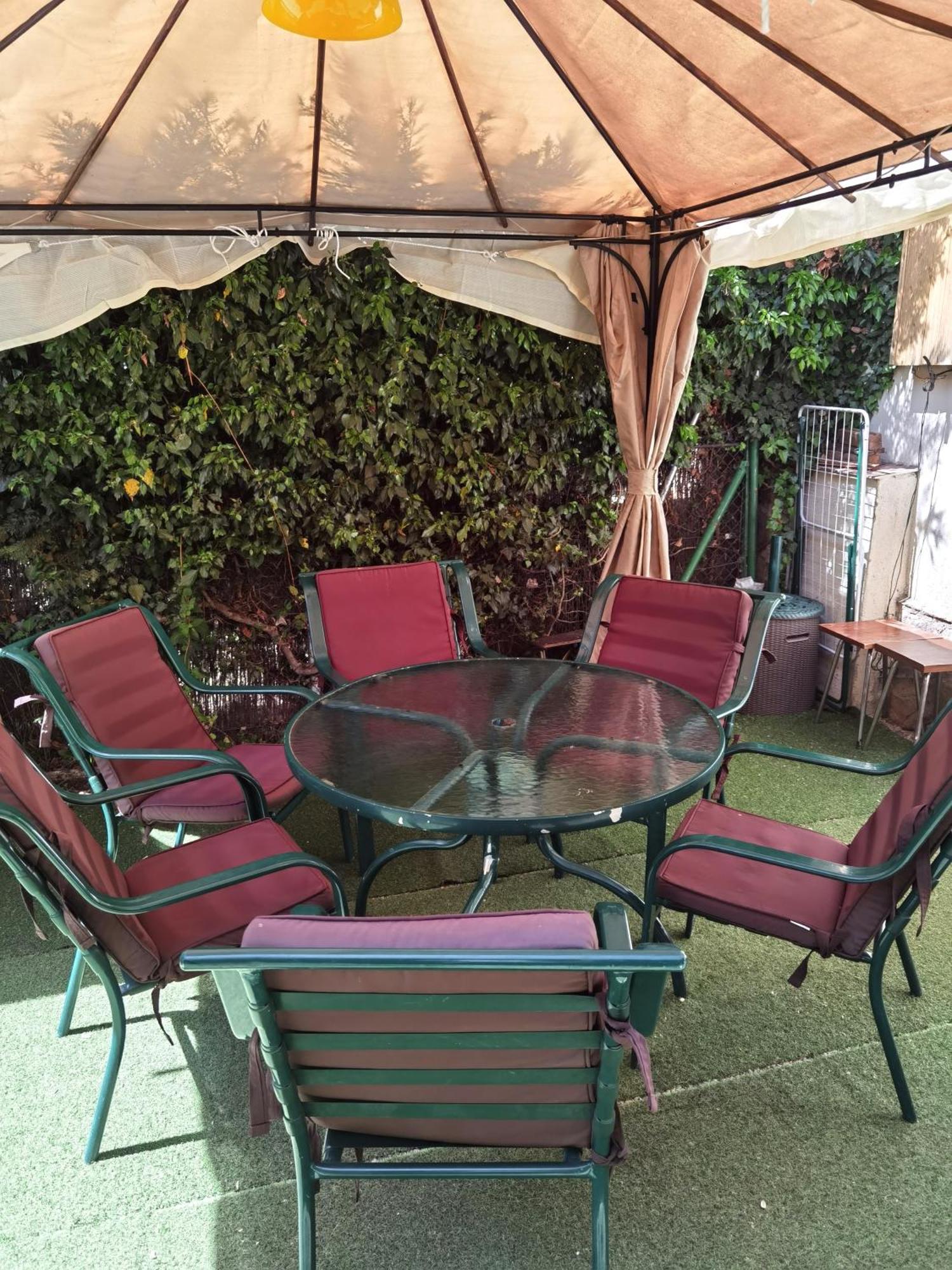 Chalet Entero Con Patio * Oteruelo Del Valle