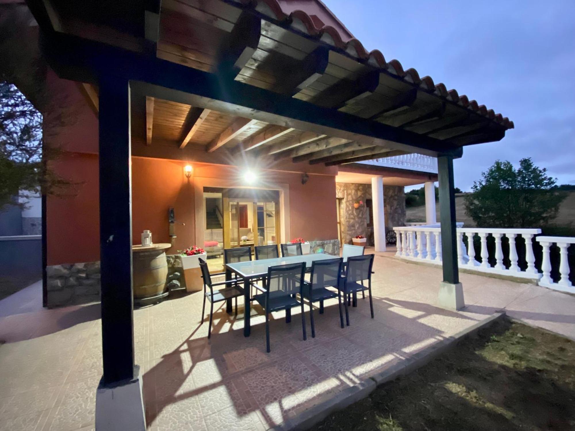 La Casina Del Rio - Familiar - Piscina - Gimnasio Apartment *