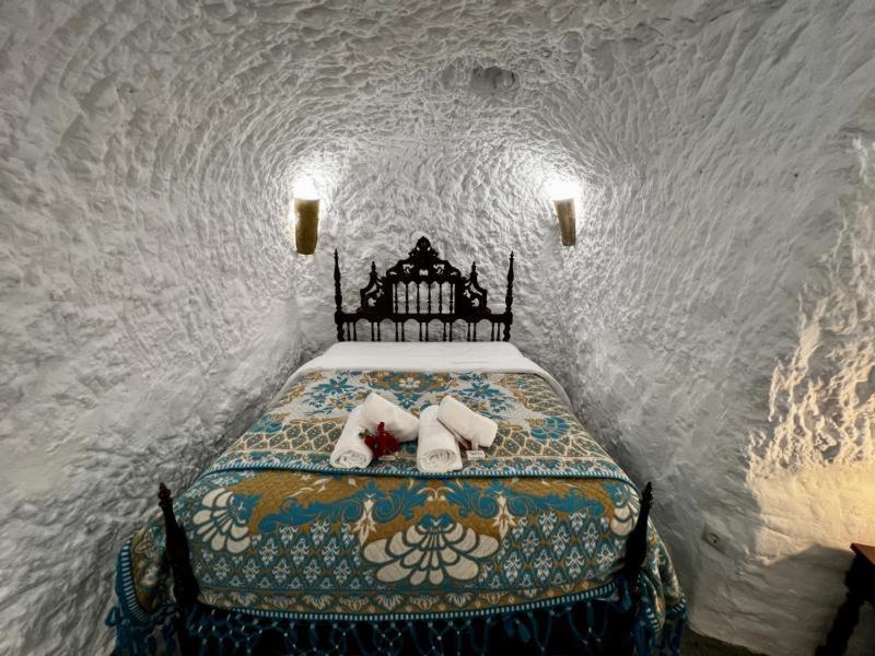 Cuevas La Veranda * Orce