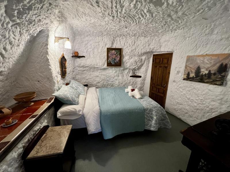Cuevas La Veranda *