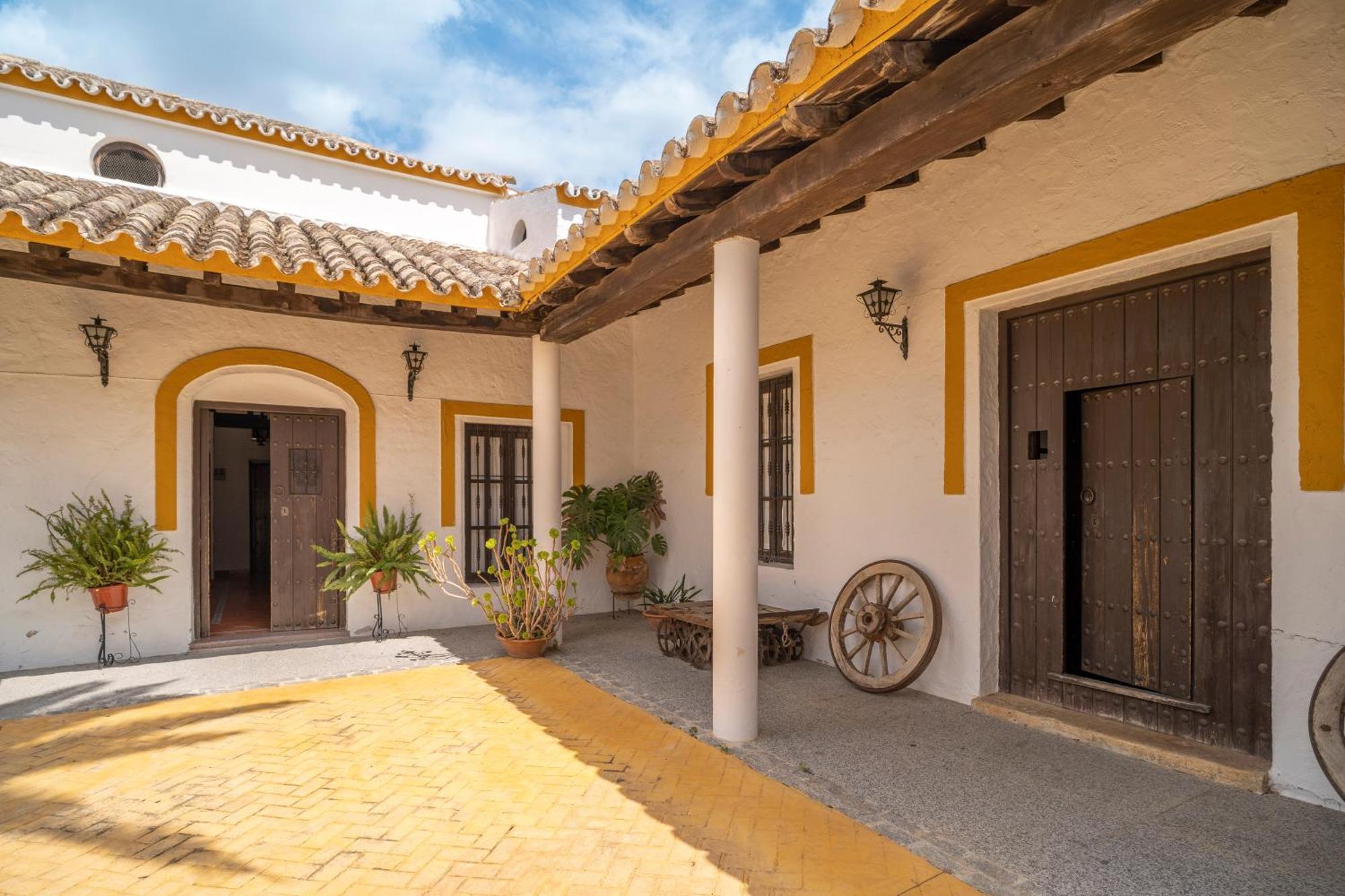 Cortijo Huerta Dorotea Country house Prado Del Rey