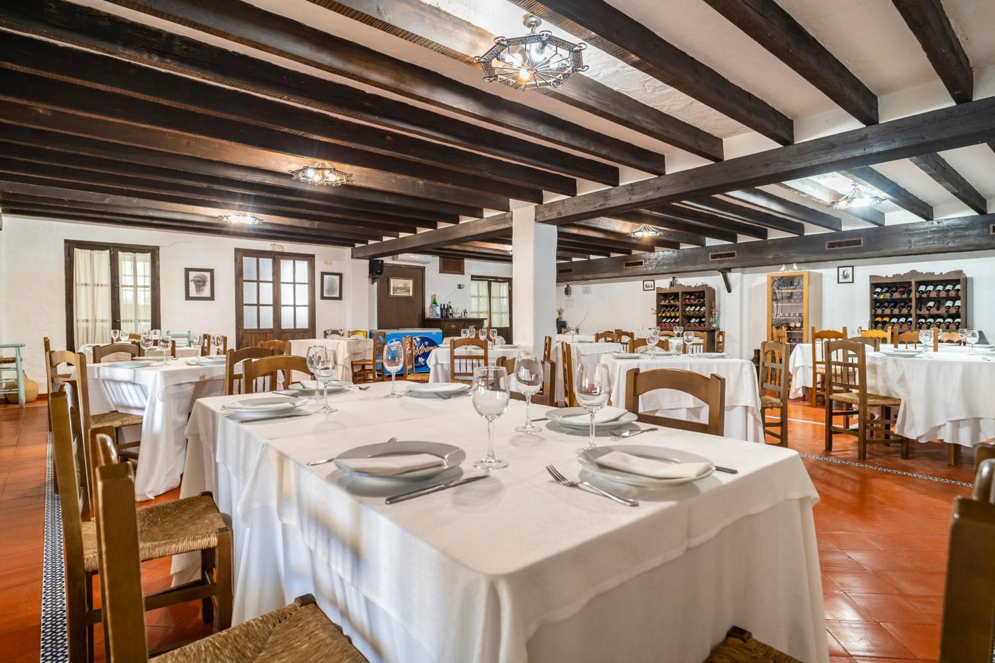 Cortijo Huerta Dorotea Country house Prado Del Rey