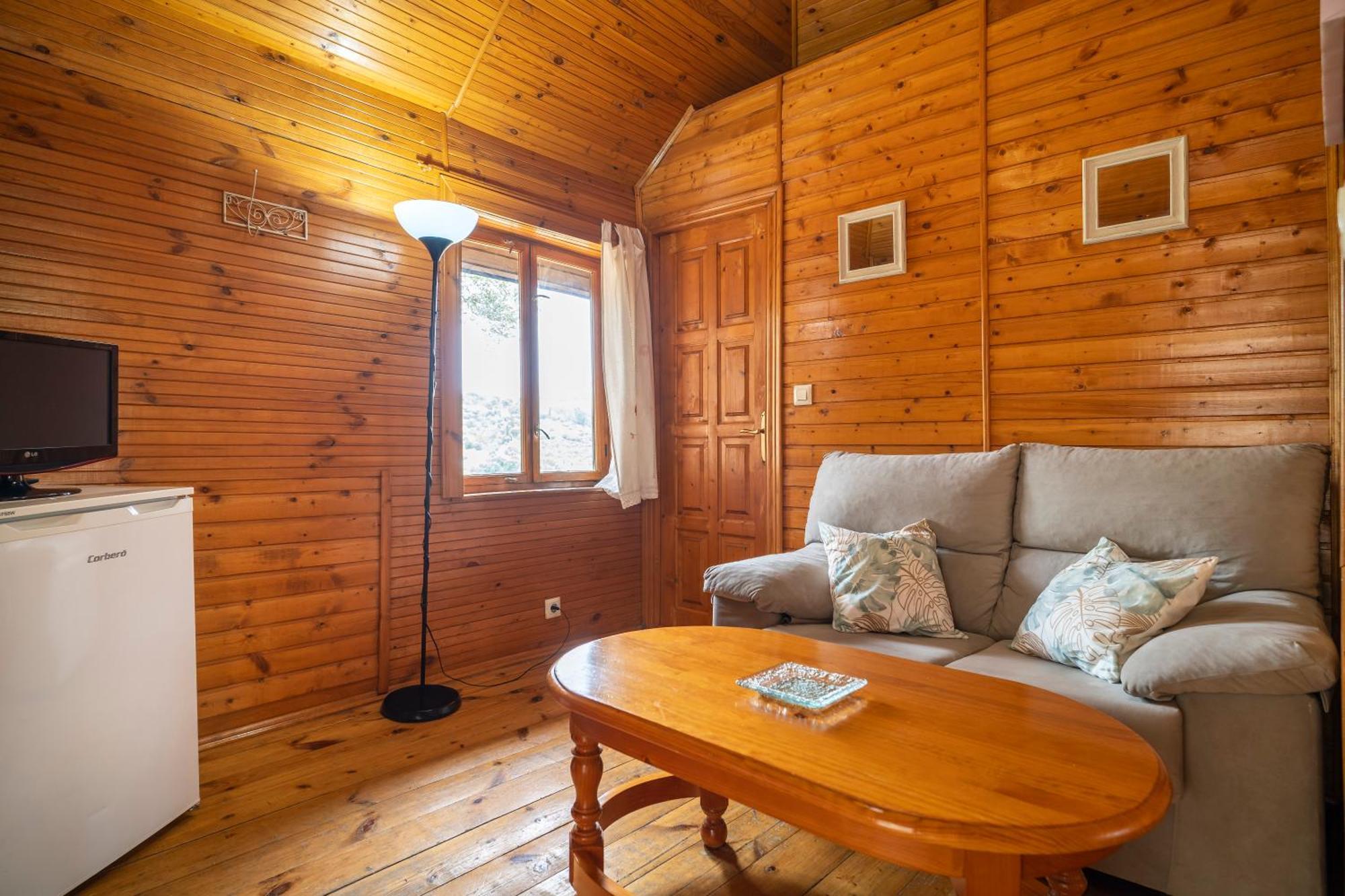 Cortijo Huerta Dorotea Country house Prado Del Rey