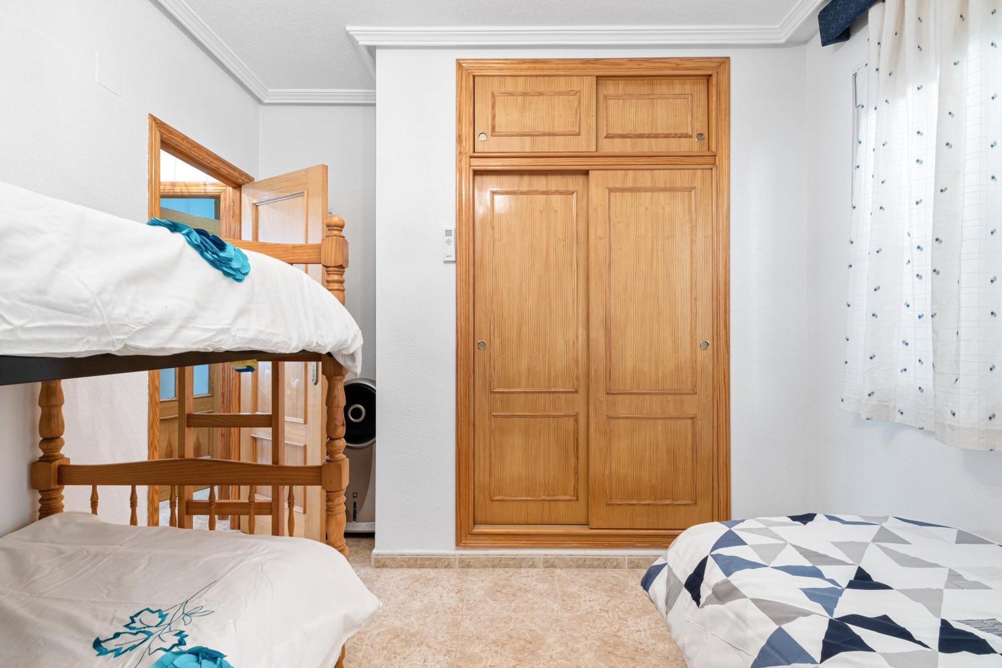 The Snug Oriola (Orihuela)