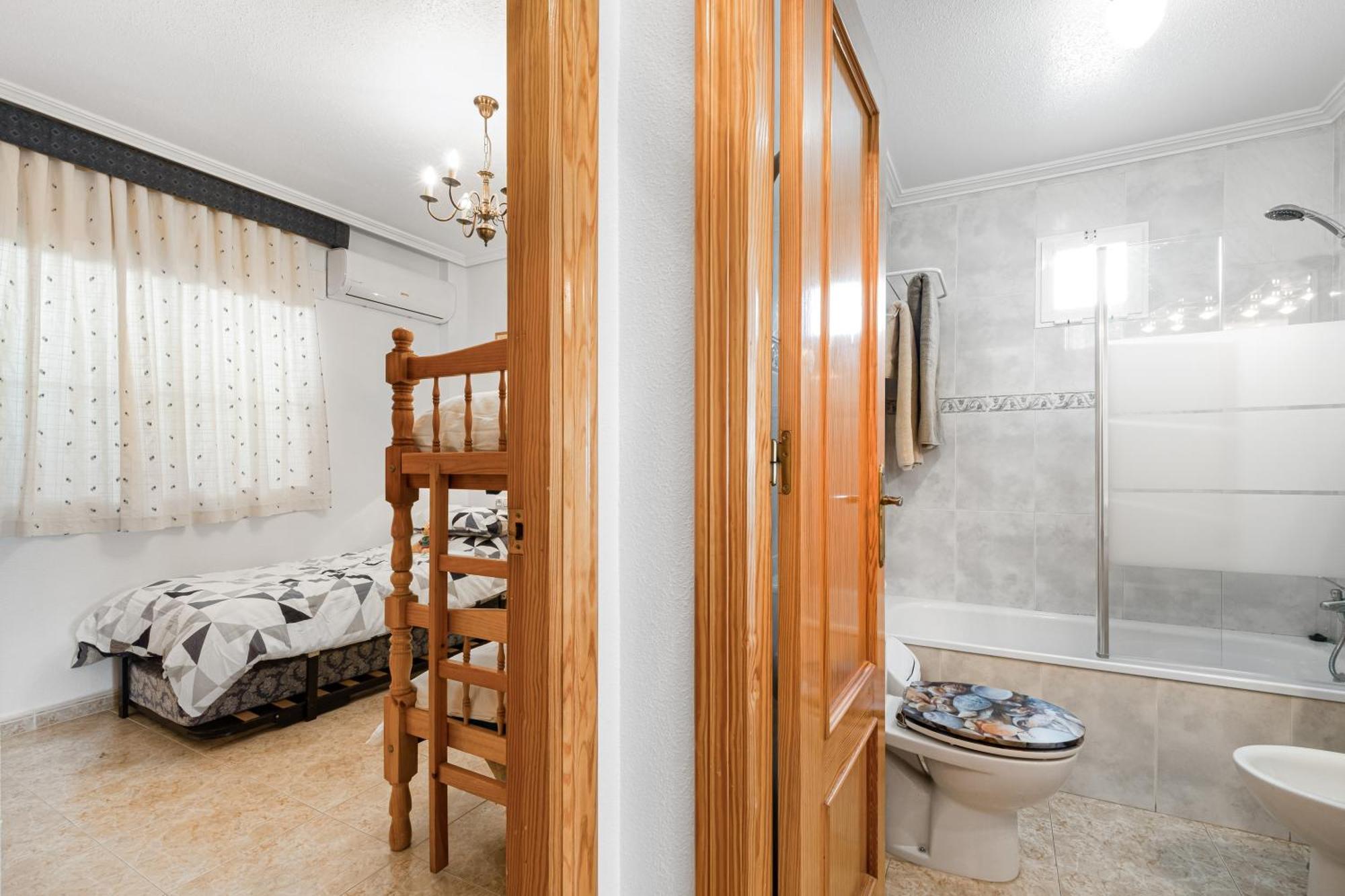 The Snug * Oriola (Orihuela)