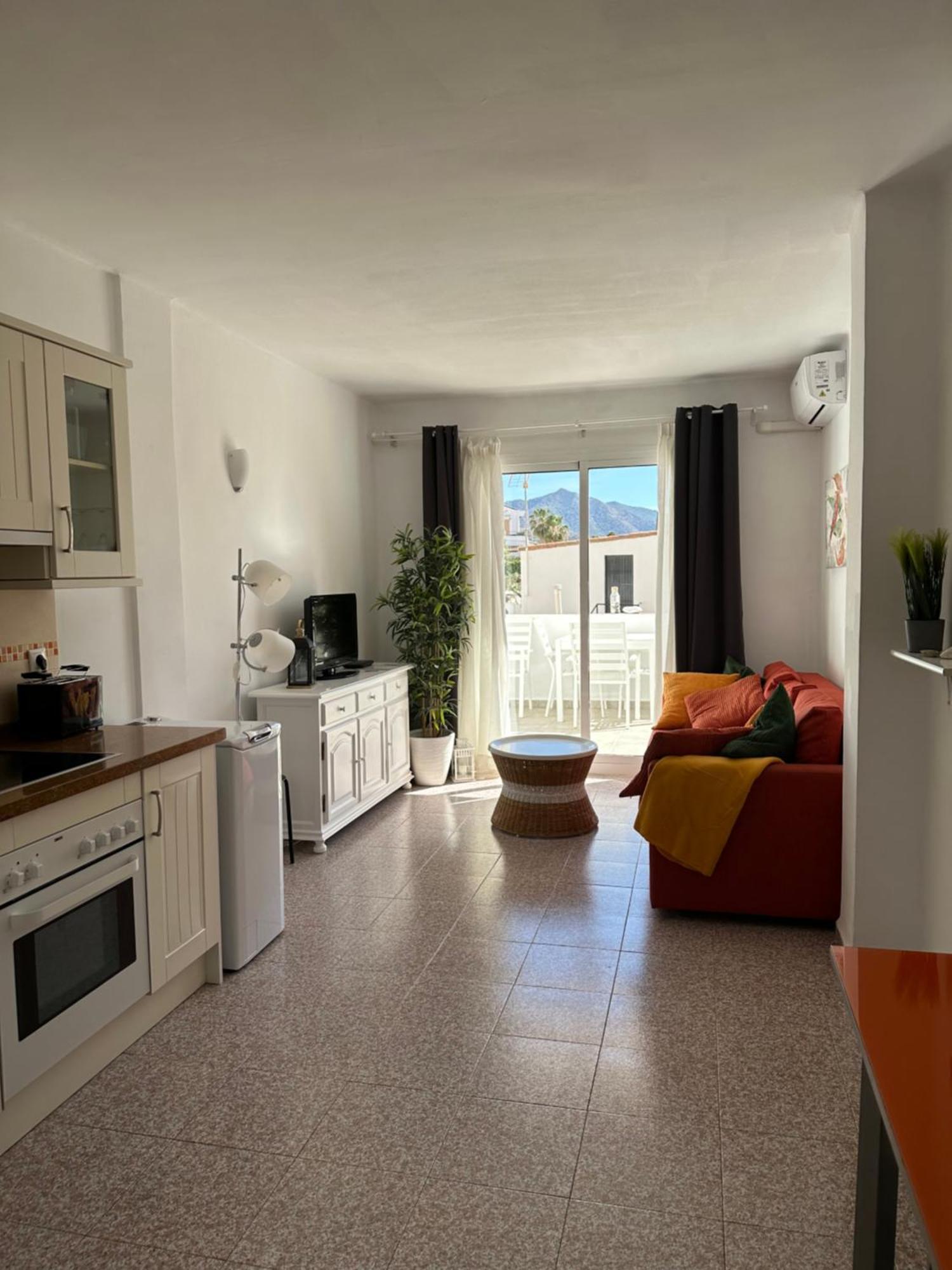 Right By The Pool Area In Capistrano Village! Apartamento
