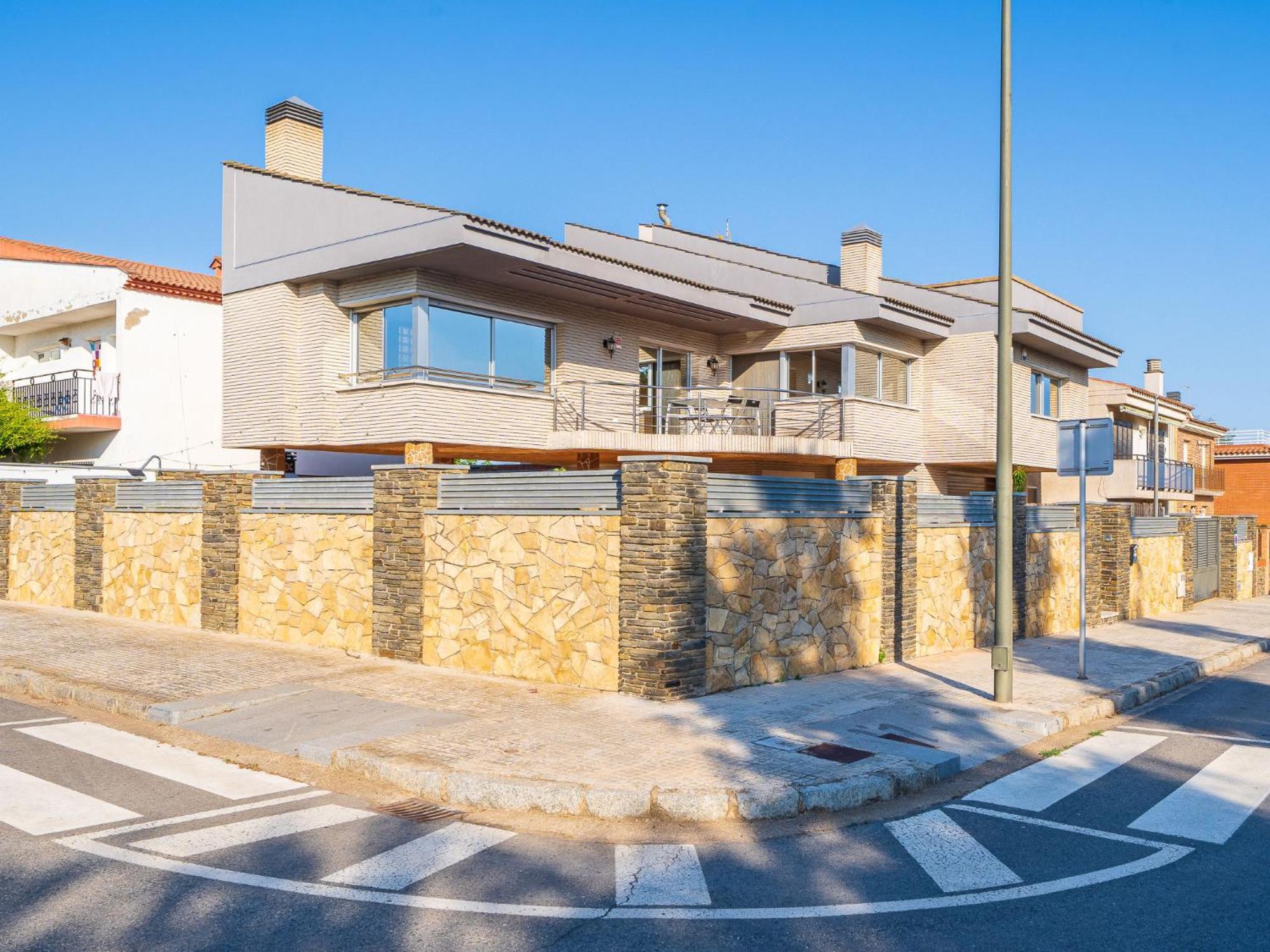 Luxury Rock Tirri By Interhome * Reus