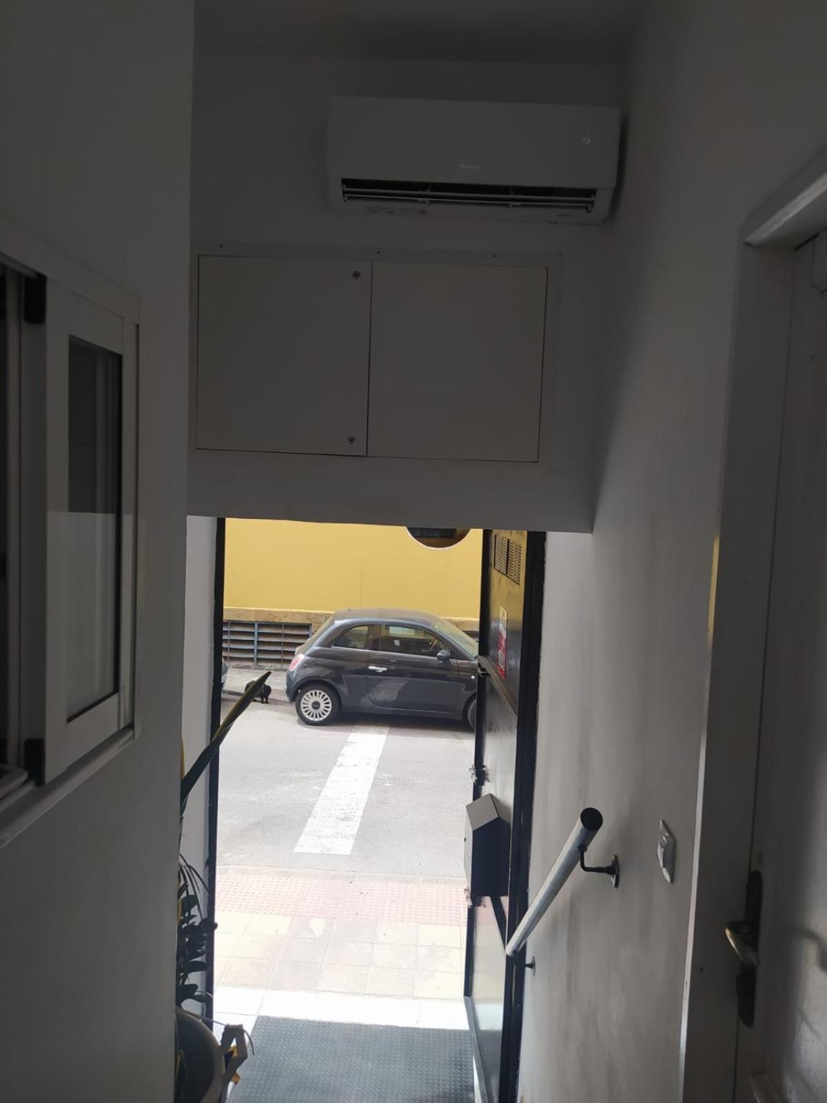 Hostal Cristina Con Baño Privado Y Mini Cocina *