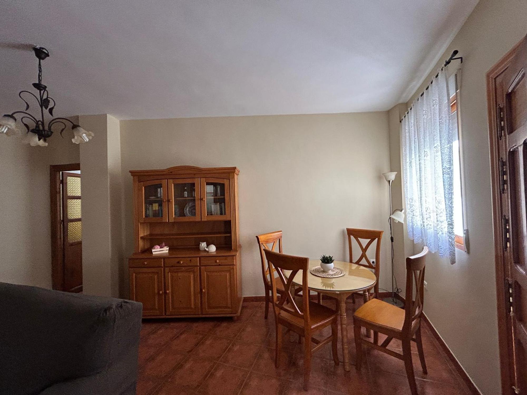 Cerezo Apartment