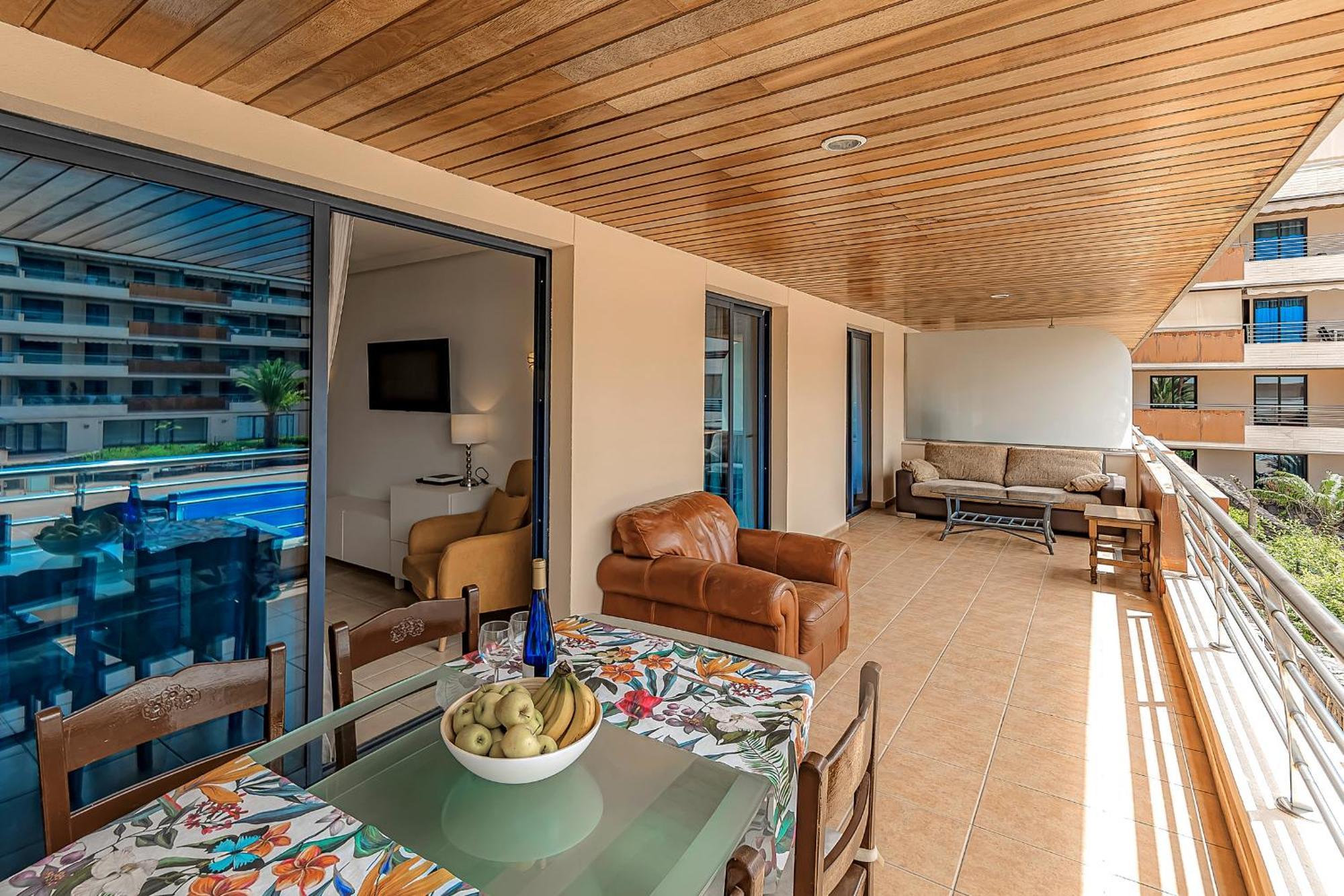 Cozy 2 Bed 2 Bath Balcon Gigantes Apartment